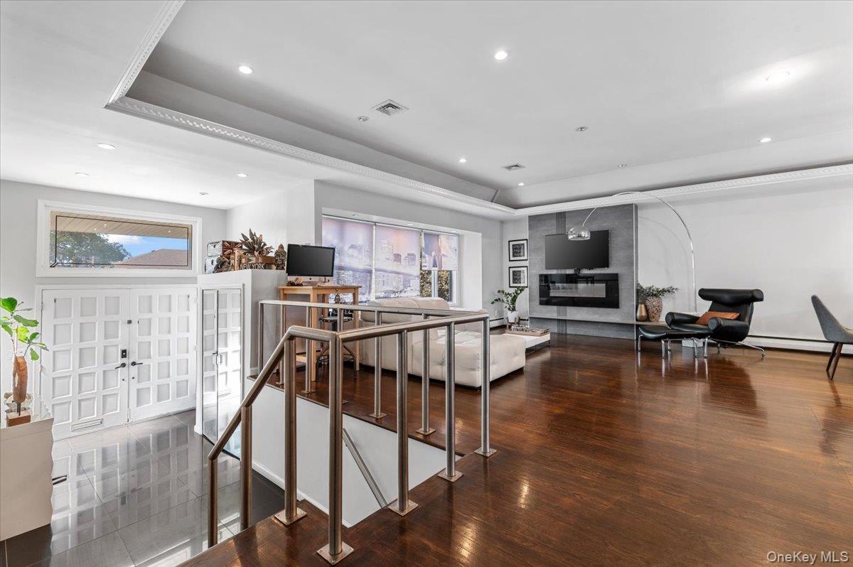 844 Flanders Drive, Valley Stream, NY 11581