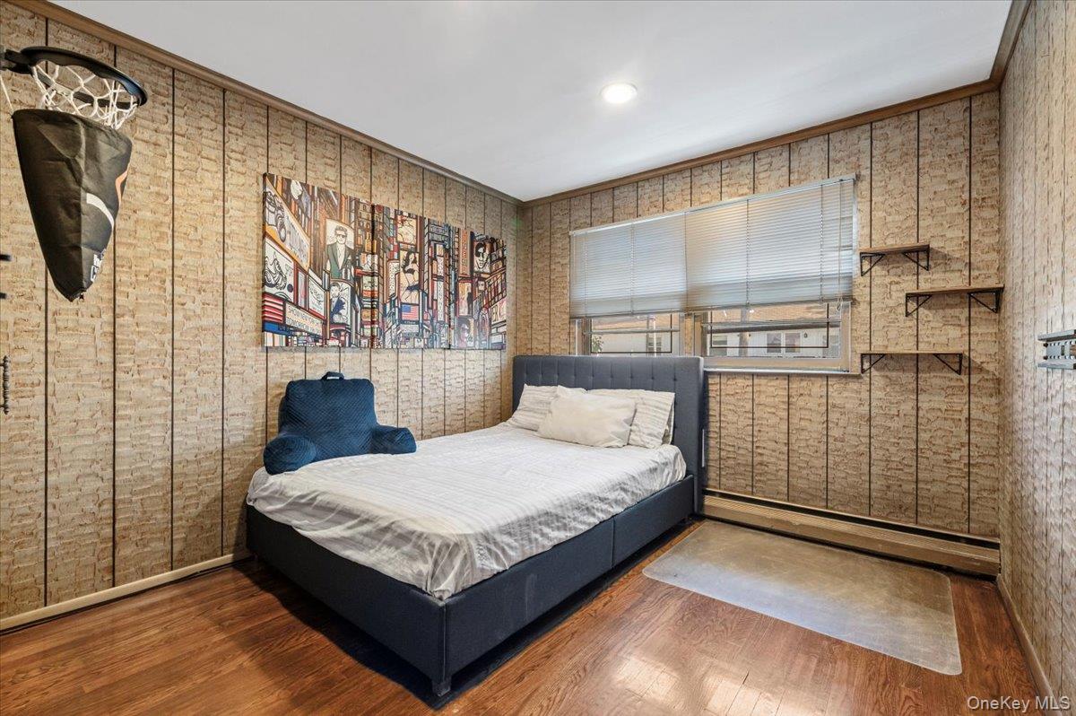 844 Flanders Drive, Valley Stream, NY 11581