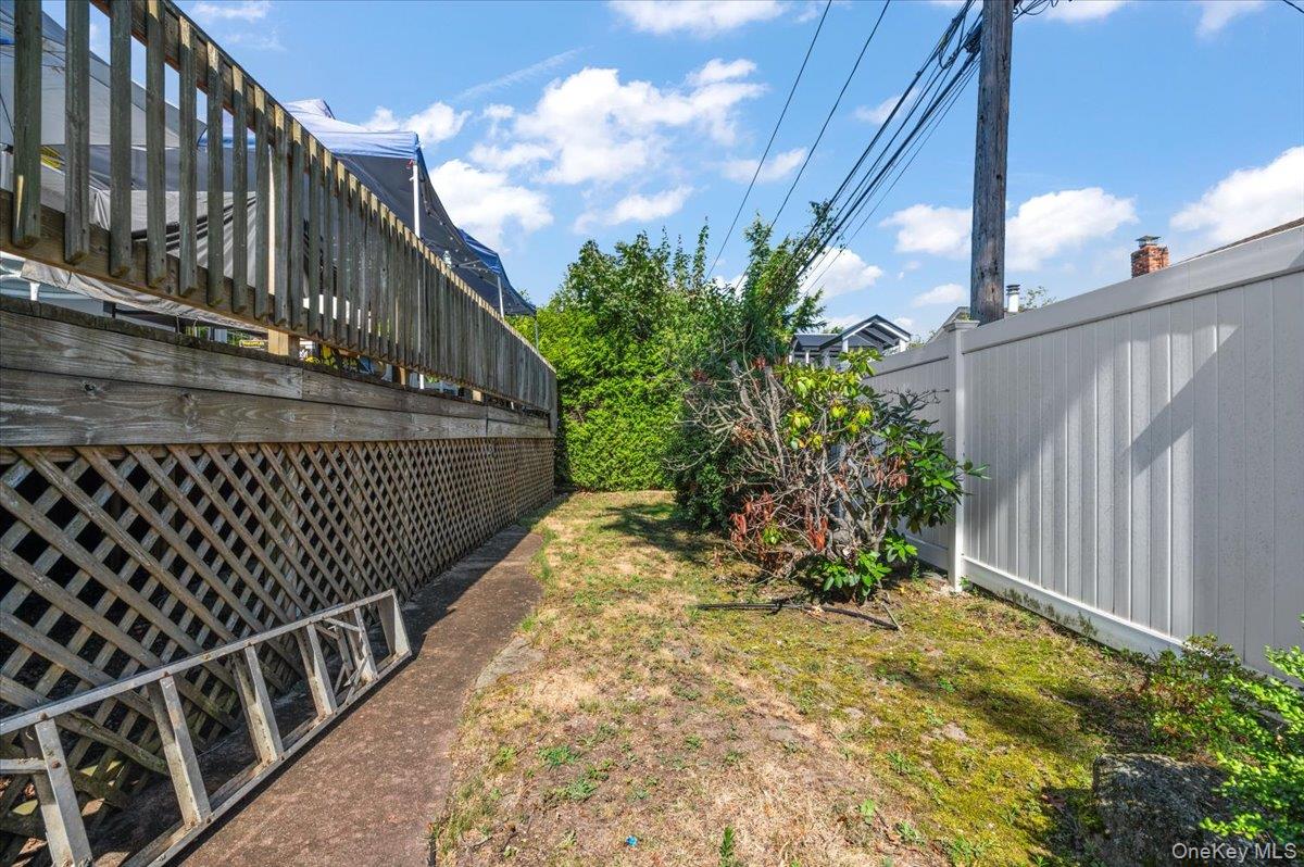 844 Flanders Drive, Valley Stream, NY 11581