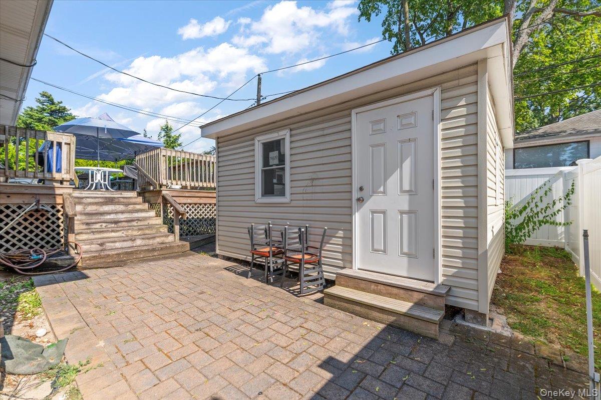 844 Flanders Drive, Valley Stream, NY 11581