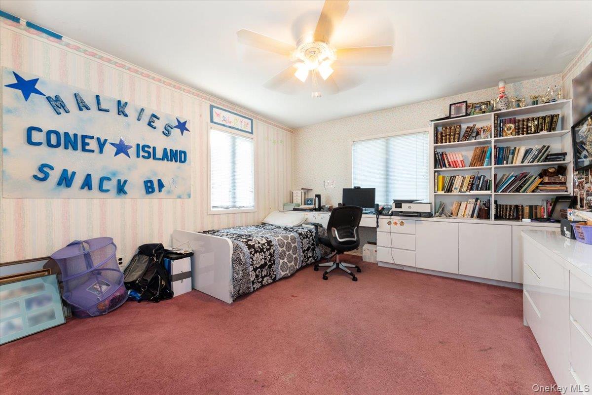 924 Northfield Road, Woodmere, NY 11598