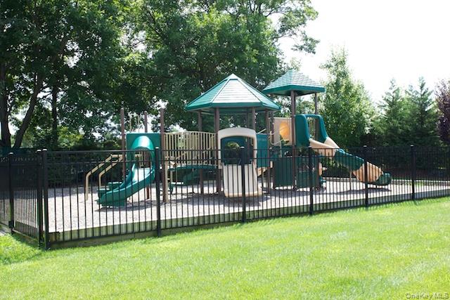 205 Center Court # 205, Medford, NY 11763