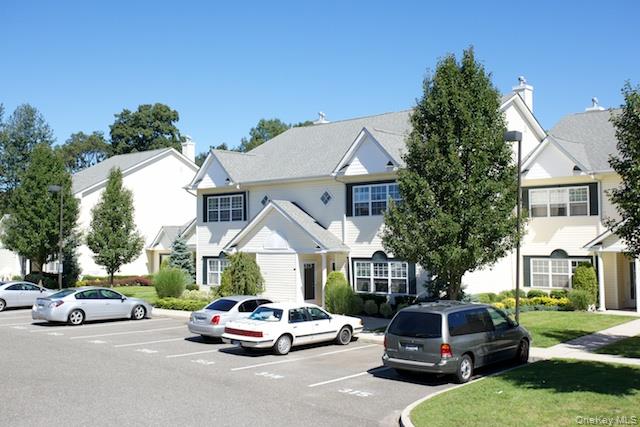 205 Center Court # 205, Medford, NY 11763