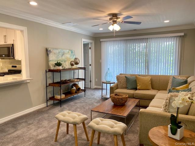 115 Westwood Drive # 138, Westbury, NY 11590