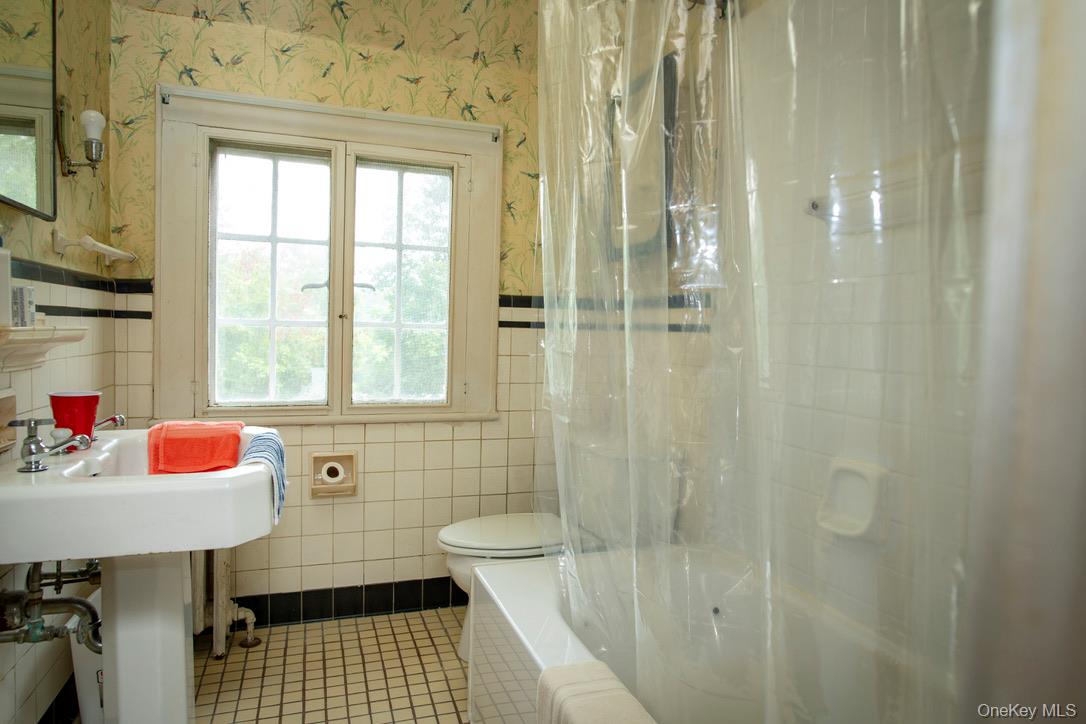 64 Balmville Road, Balmville, NY 12550