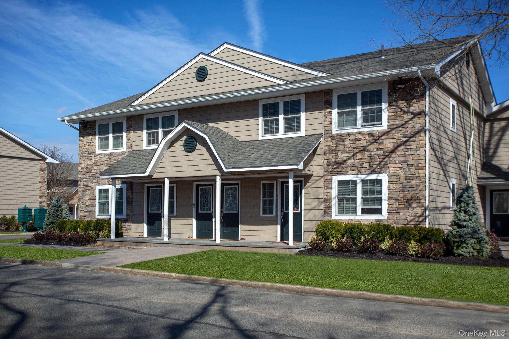 429 Terrace Road # T11-429, Bayport, NY 11705
