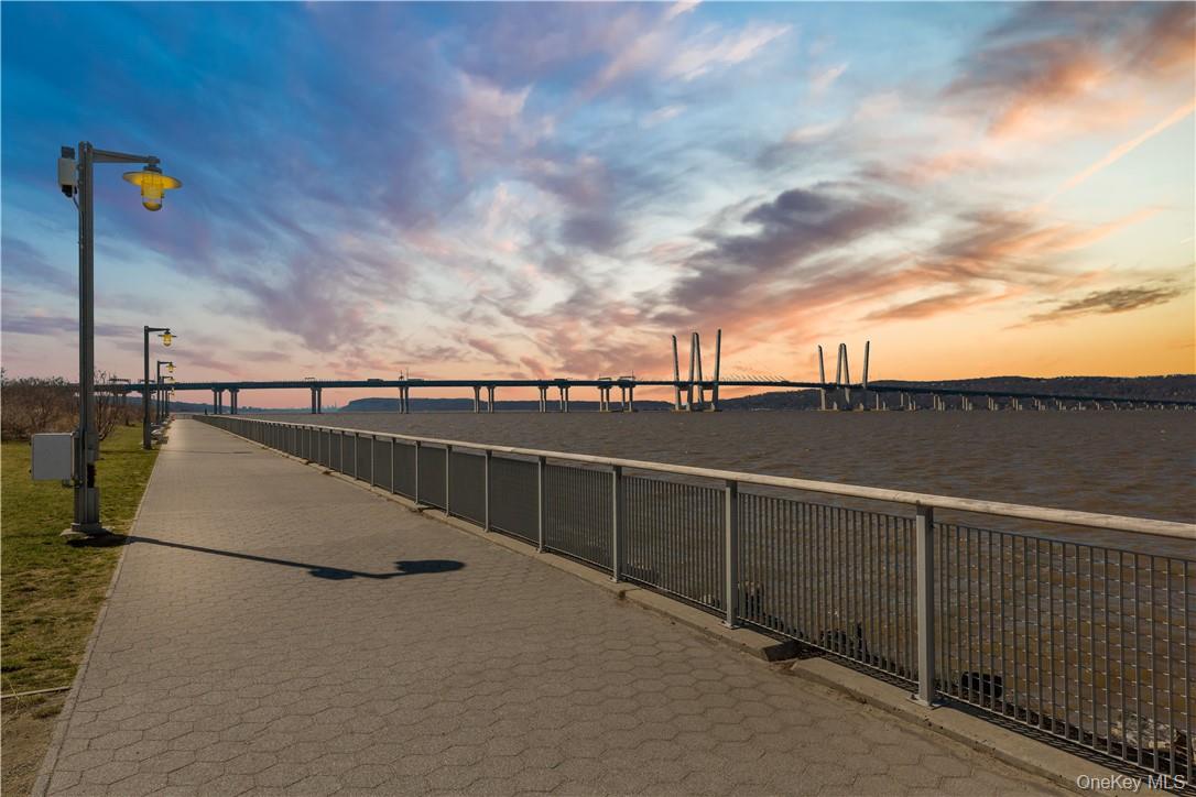 45 Hudson View Way, Tarrytown, NY 10591