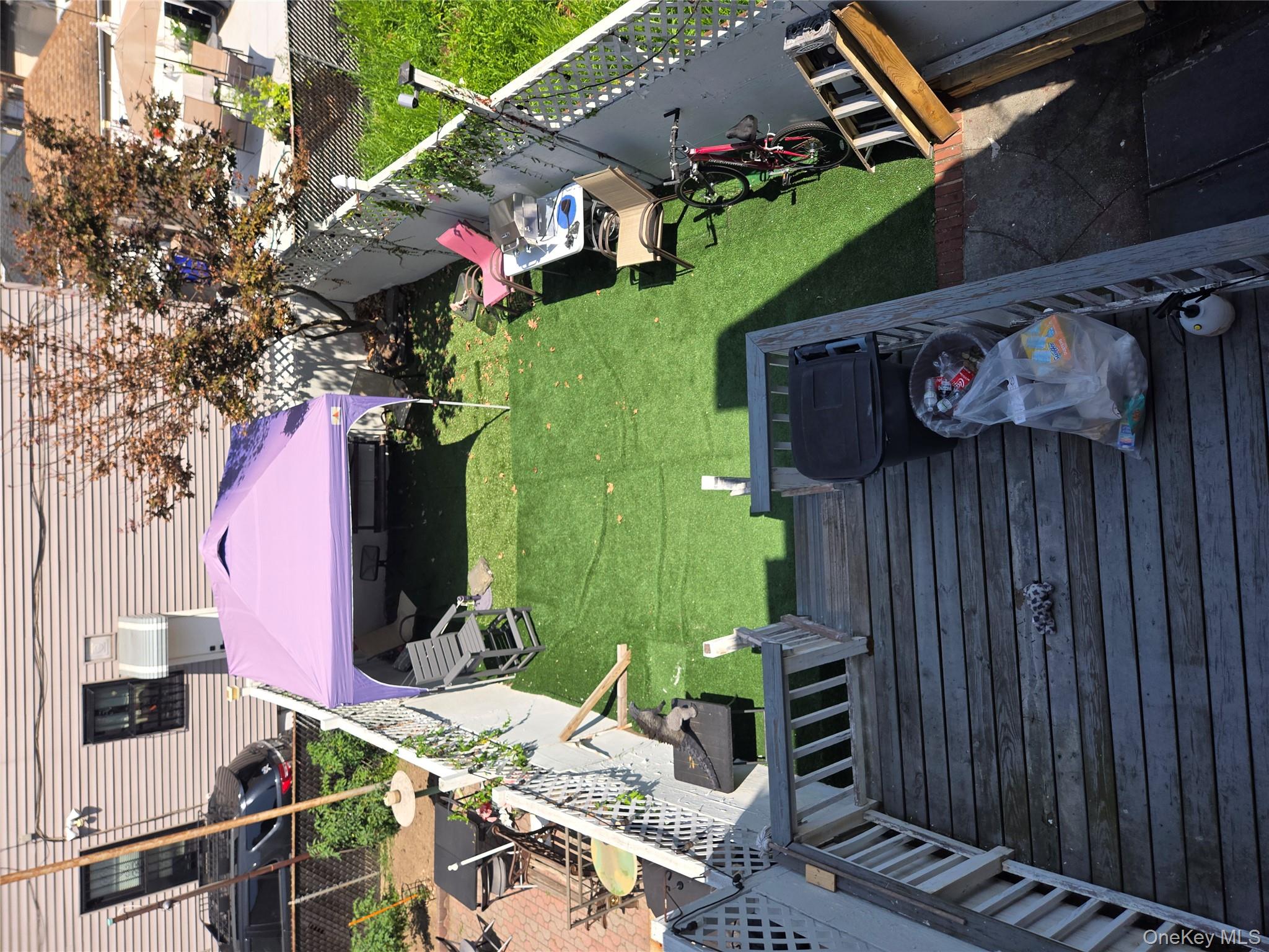 7405 Myrtle Avenue, Glendale, NY 11385