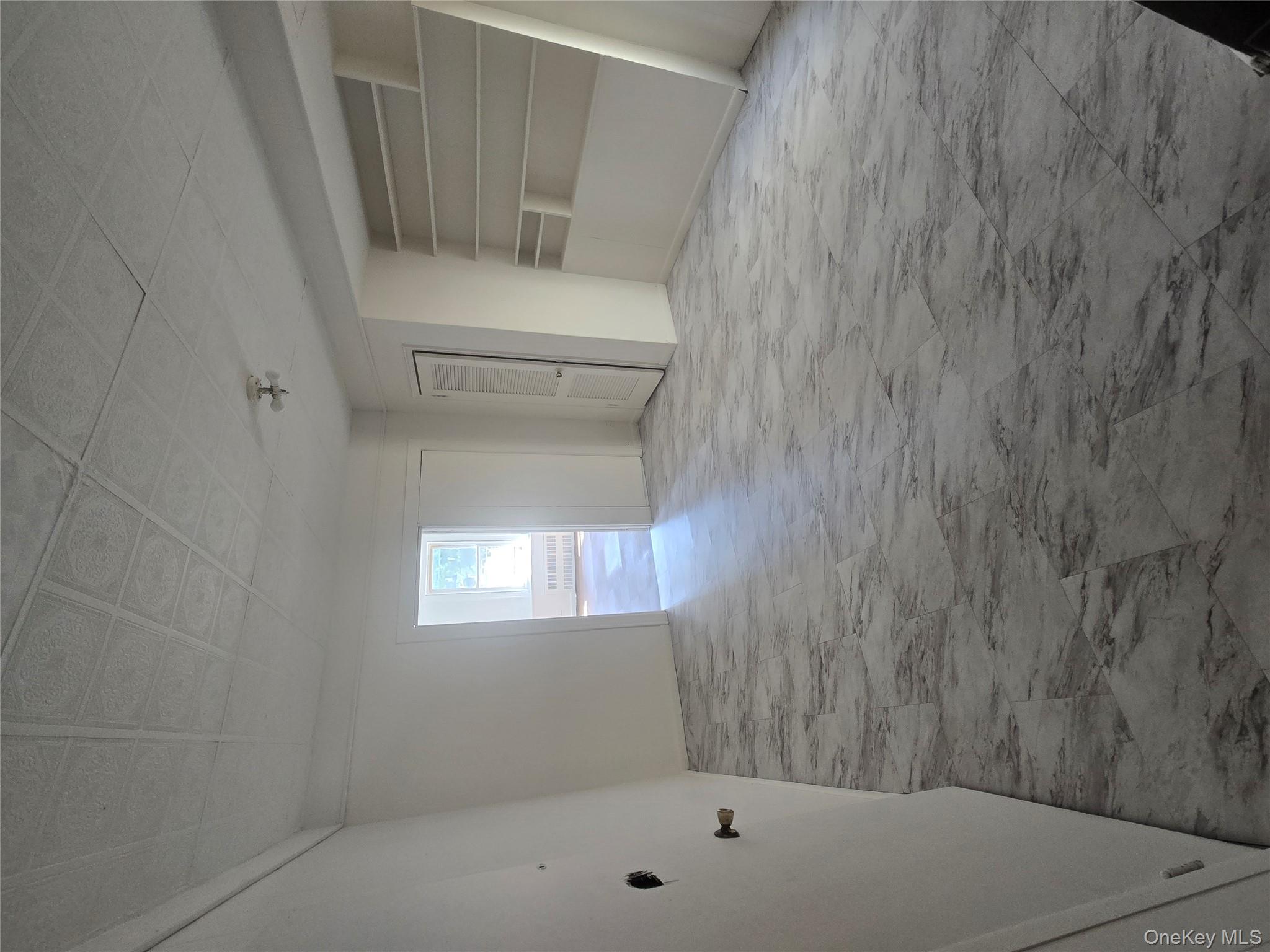 7405 Myrtle Avenue, Glendale, NY 11385