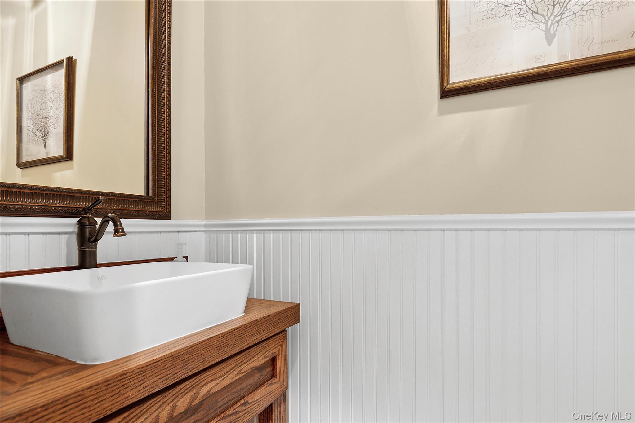 3 Steven Path, Center Moriches, NY 11934