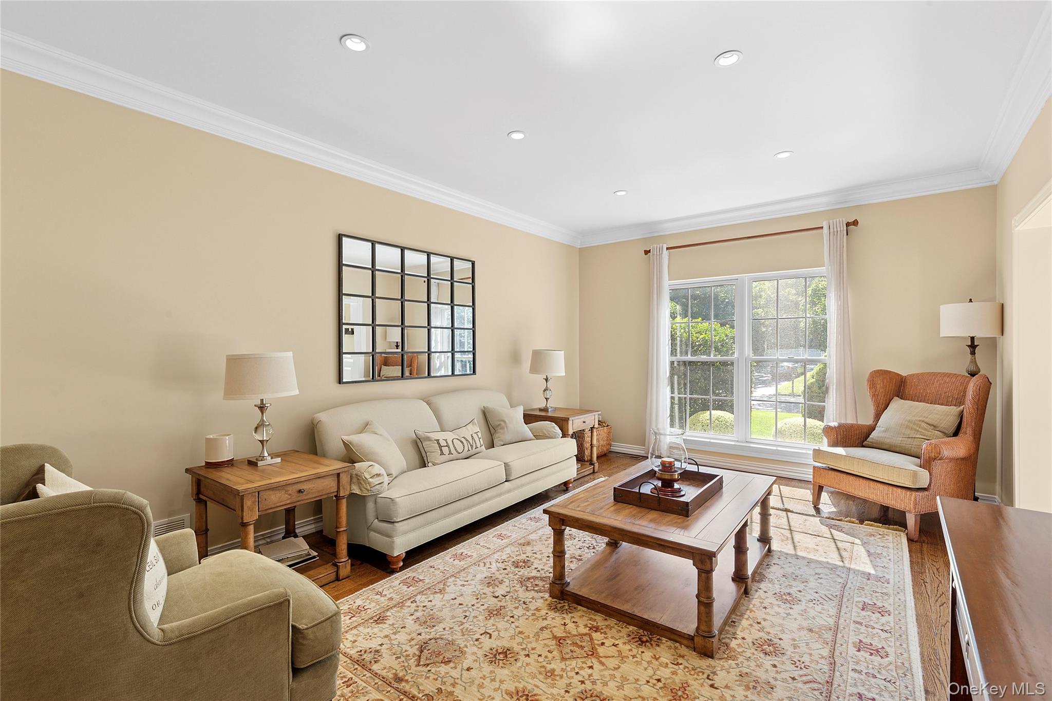 3 Steven Path, Center Moriches, NY 11934