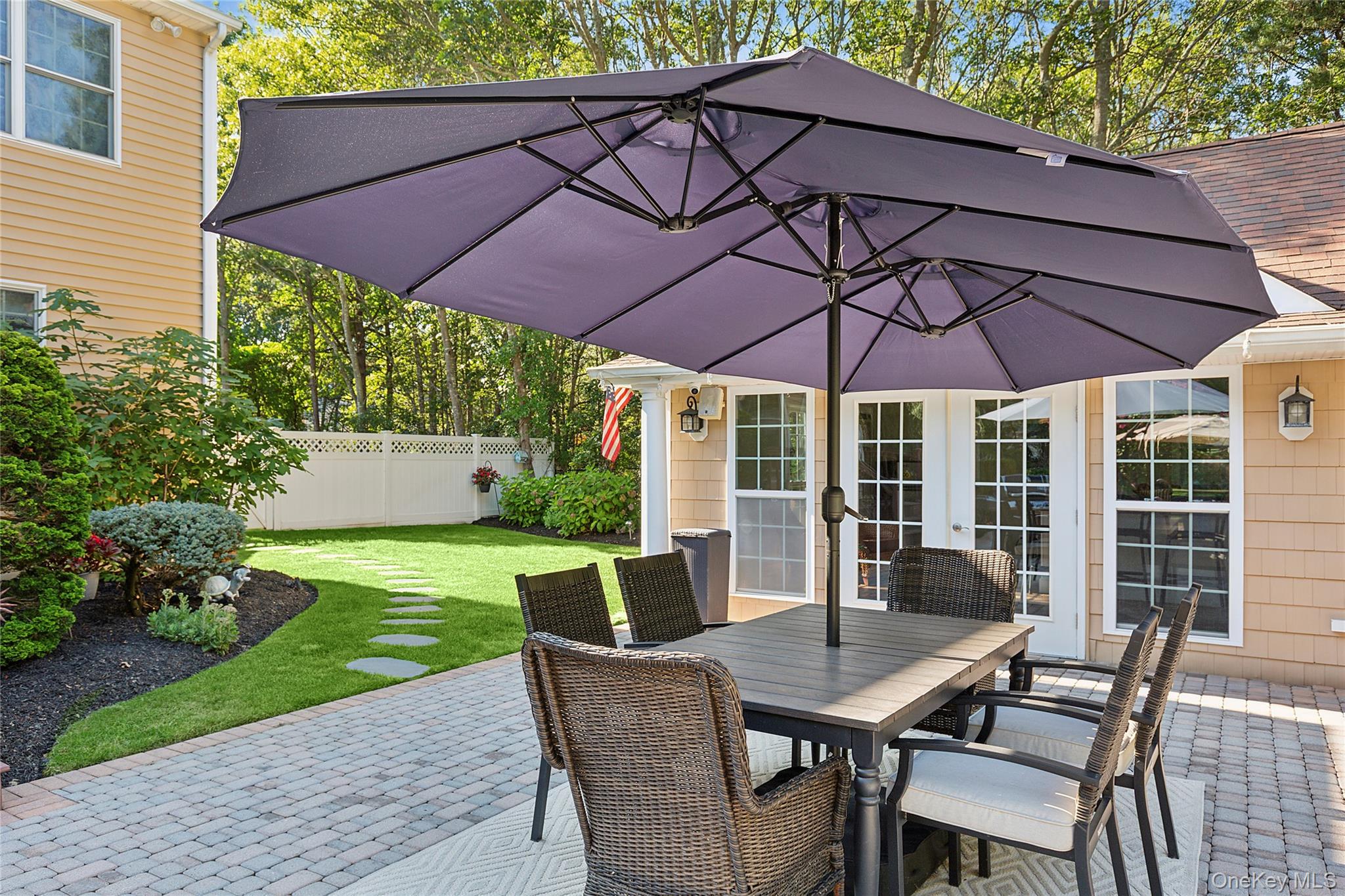 3 Steven Path, Center Moriches, NY 11934