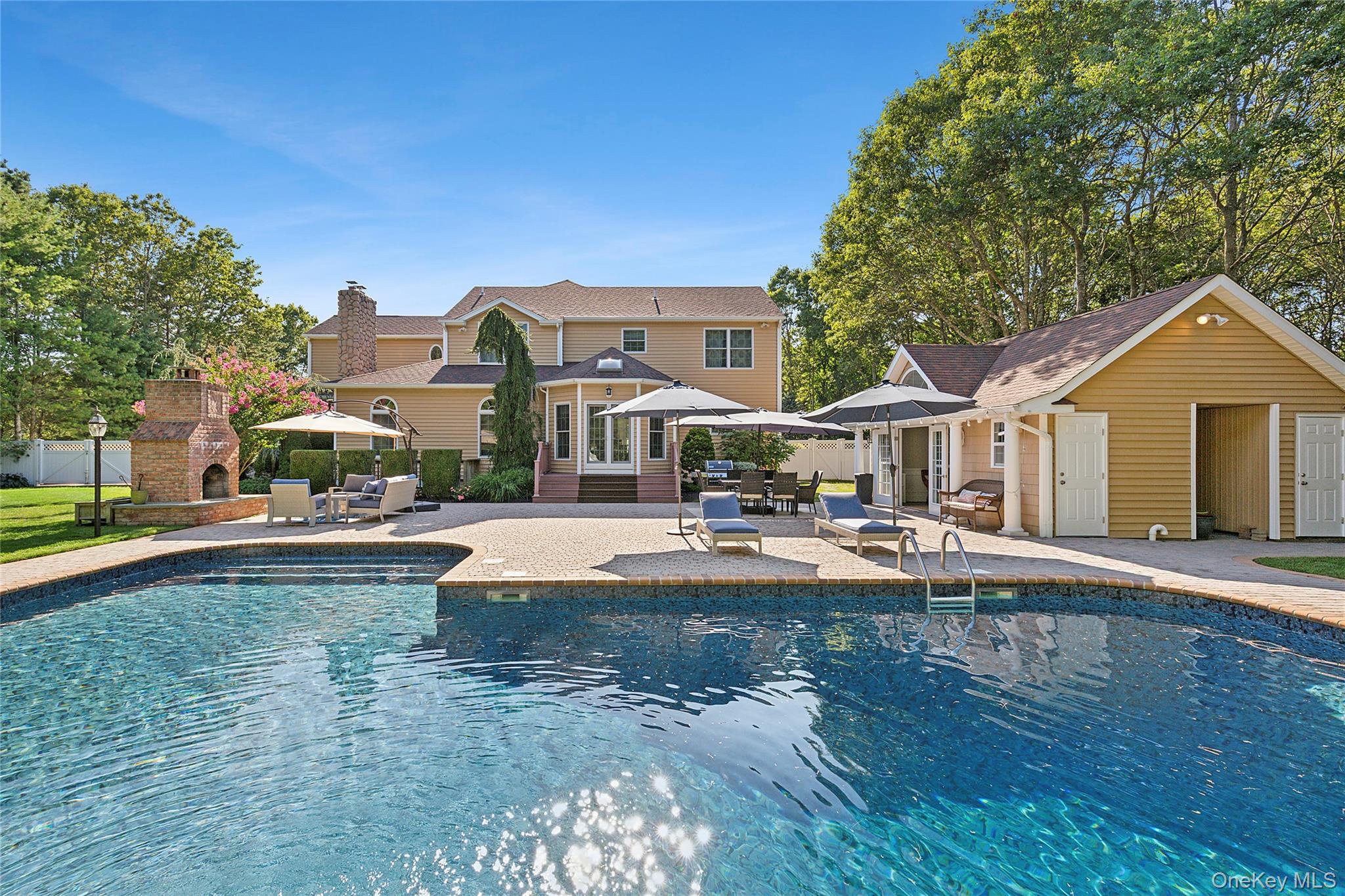 3 Steven Path, Center Moriches, NY 11934