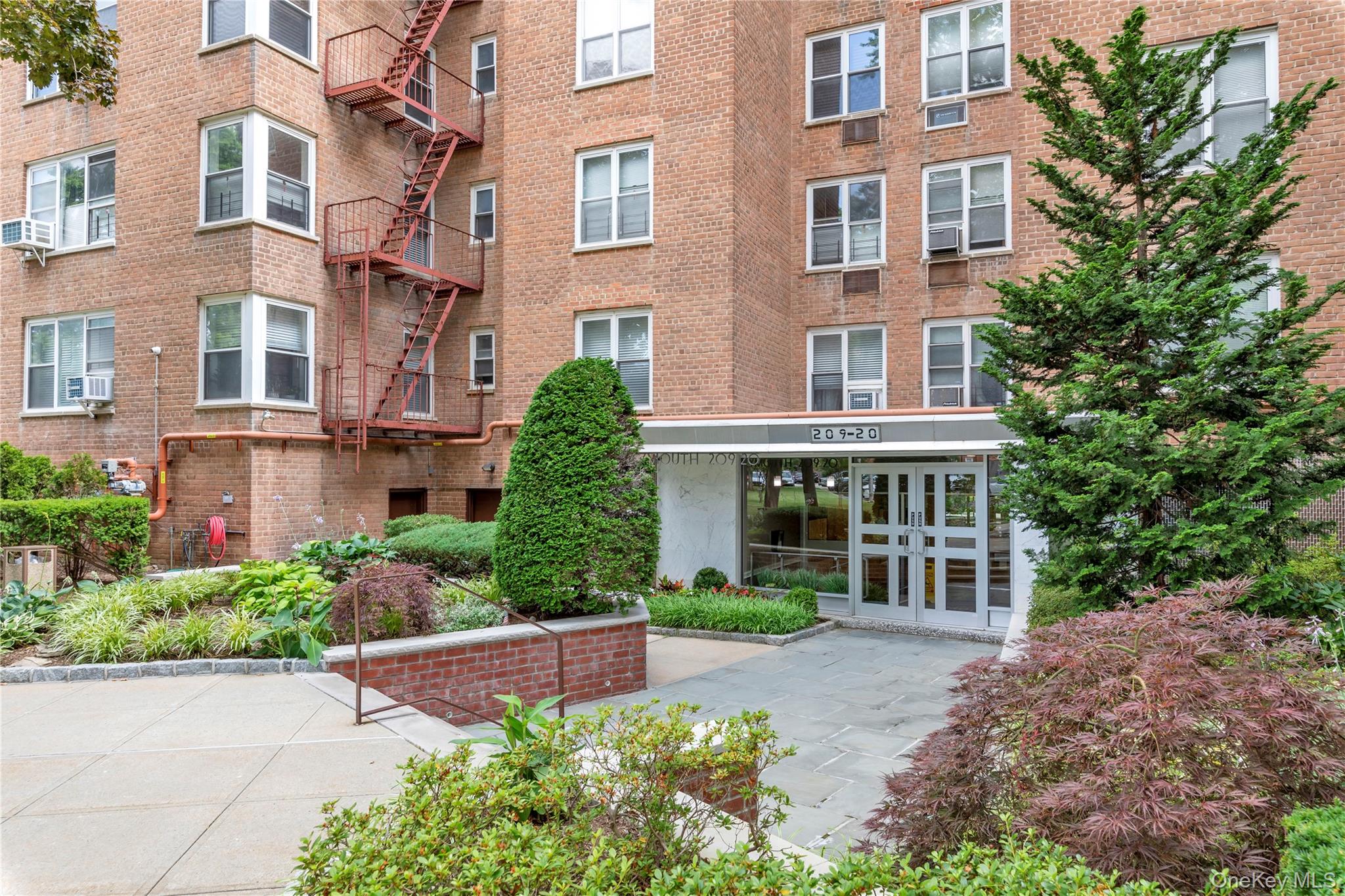 209-20 18th Avenue # 6C, Bayside, NY 11360
