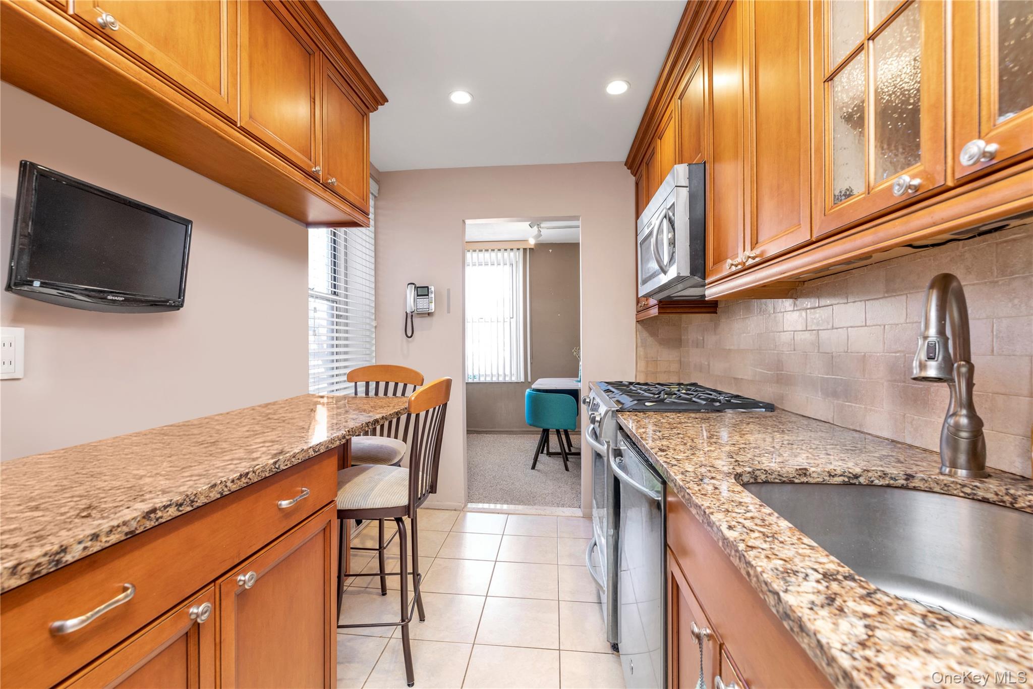 209-20 18th Avenue # 6C, Bayside, NY 11360