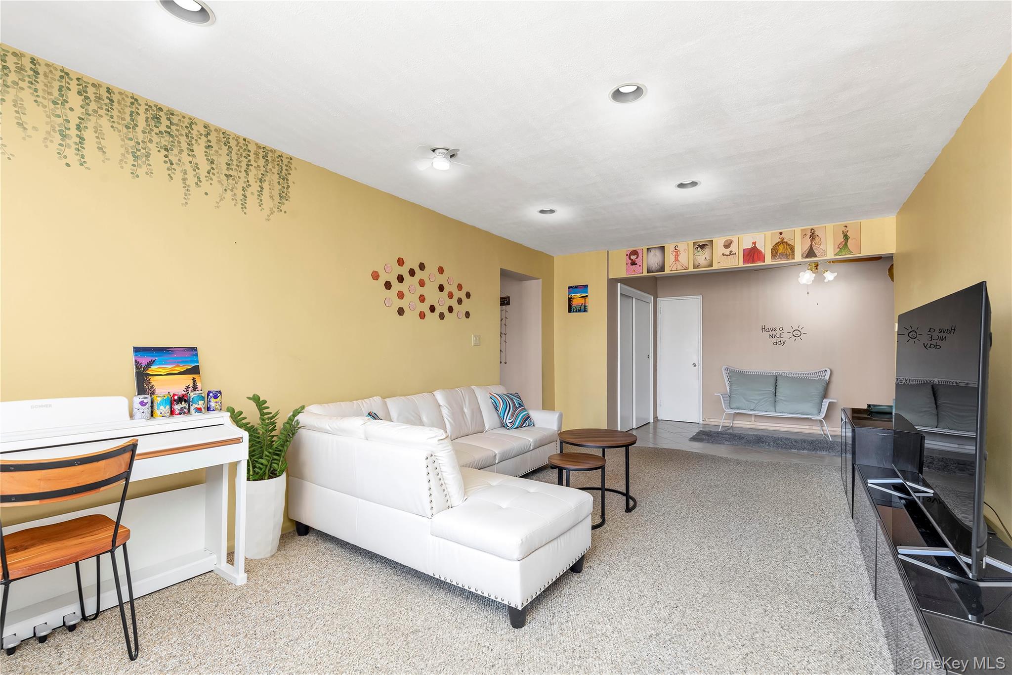 209-20 18th Avenue # 6C, Bayside, NY 11360