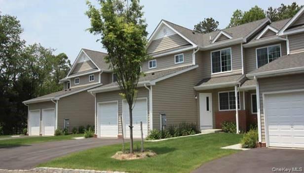 80 Stevens Place # 80, Coram, NY 11727