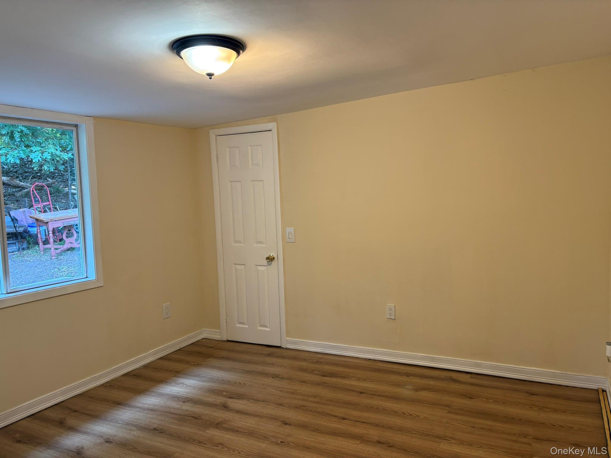 160 Van Tuyl Road, Barryville, NY 12719