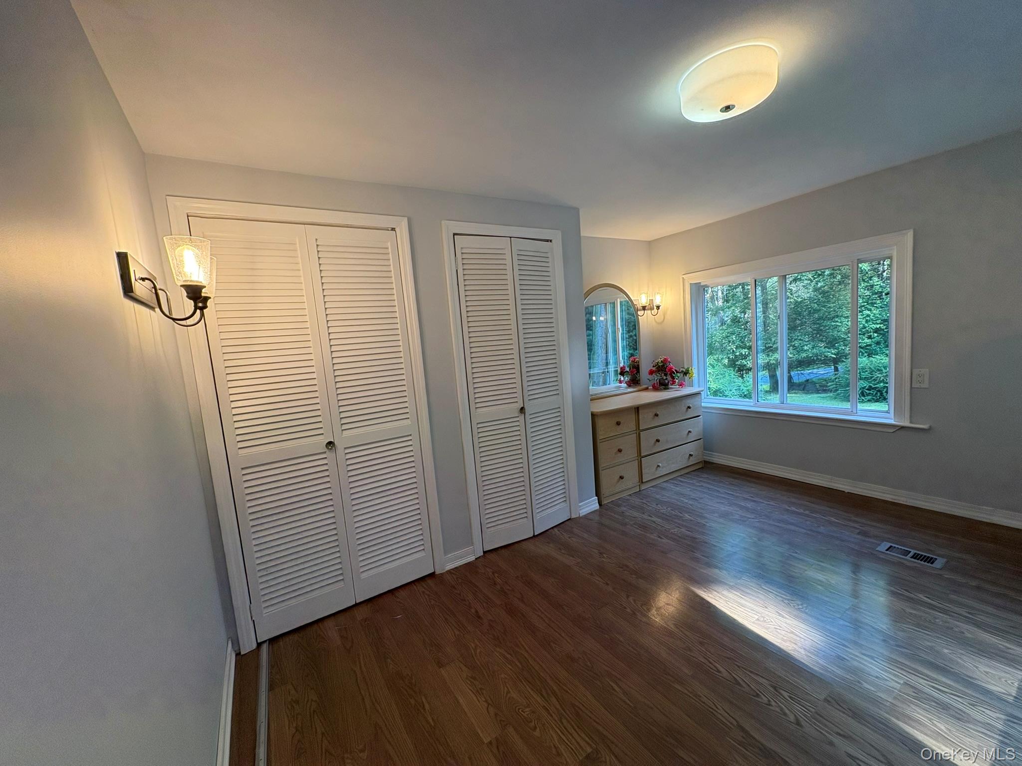 160 Van Tuyl Road, Barryville, NY 12719