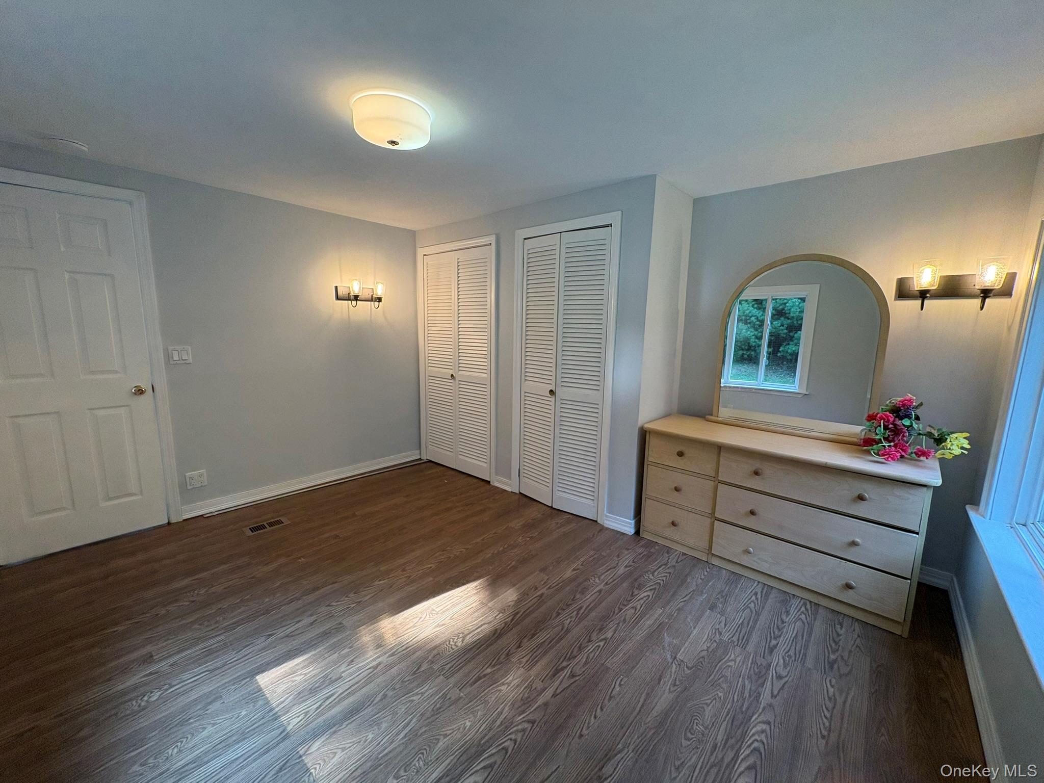 160 Van Tuyl Road, Barryville, NY 12719