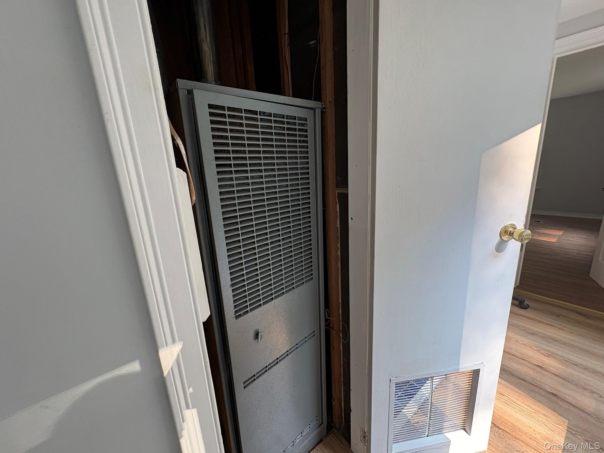 160 Van Tuyl Road, Barryville, NY 12719