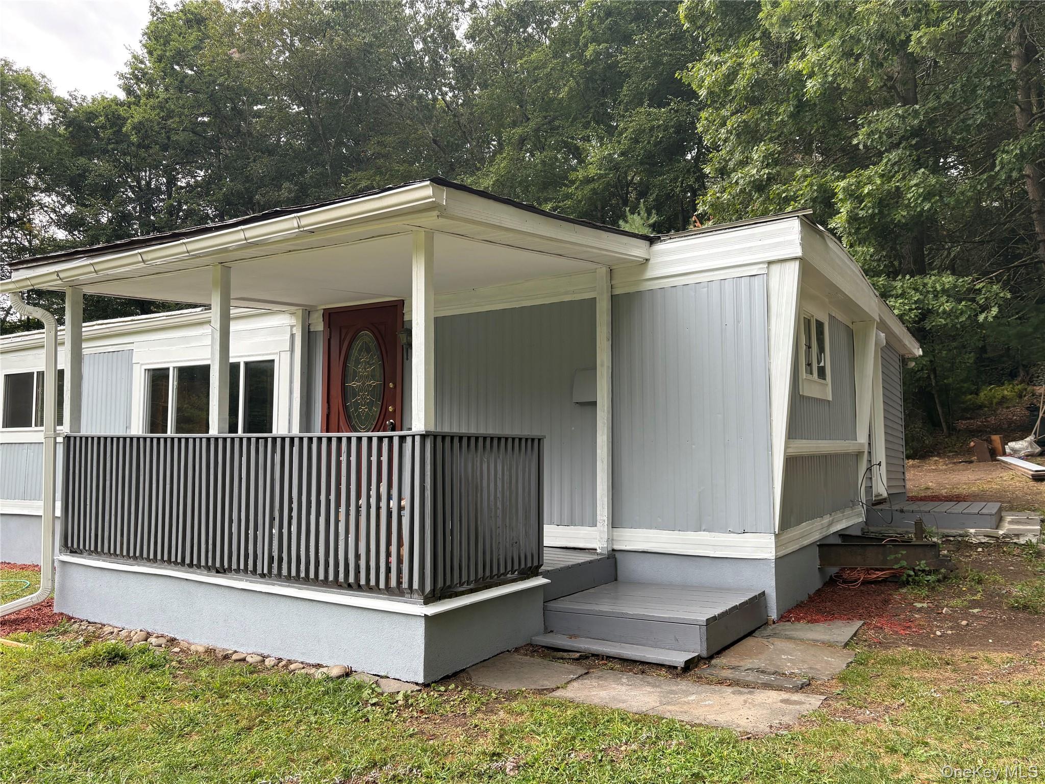 160 Van Tuyl Road, Barryville, NY 12719