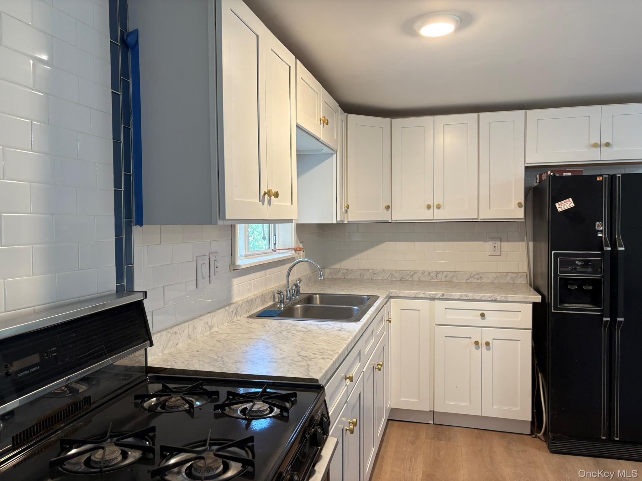 160 Van Tuyl Road, Barryville, NY 12719