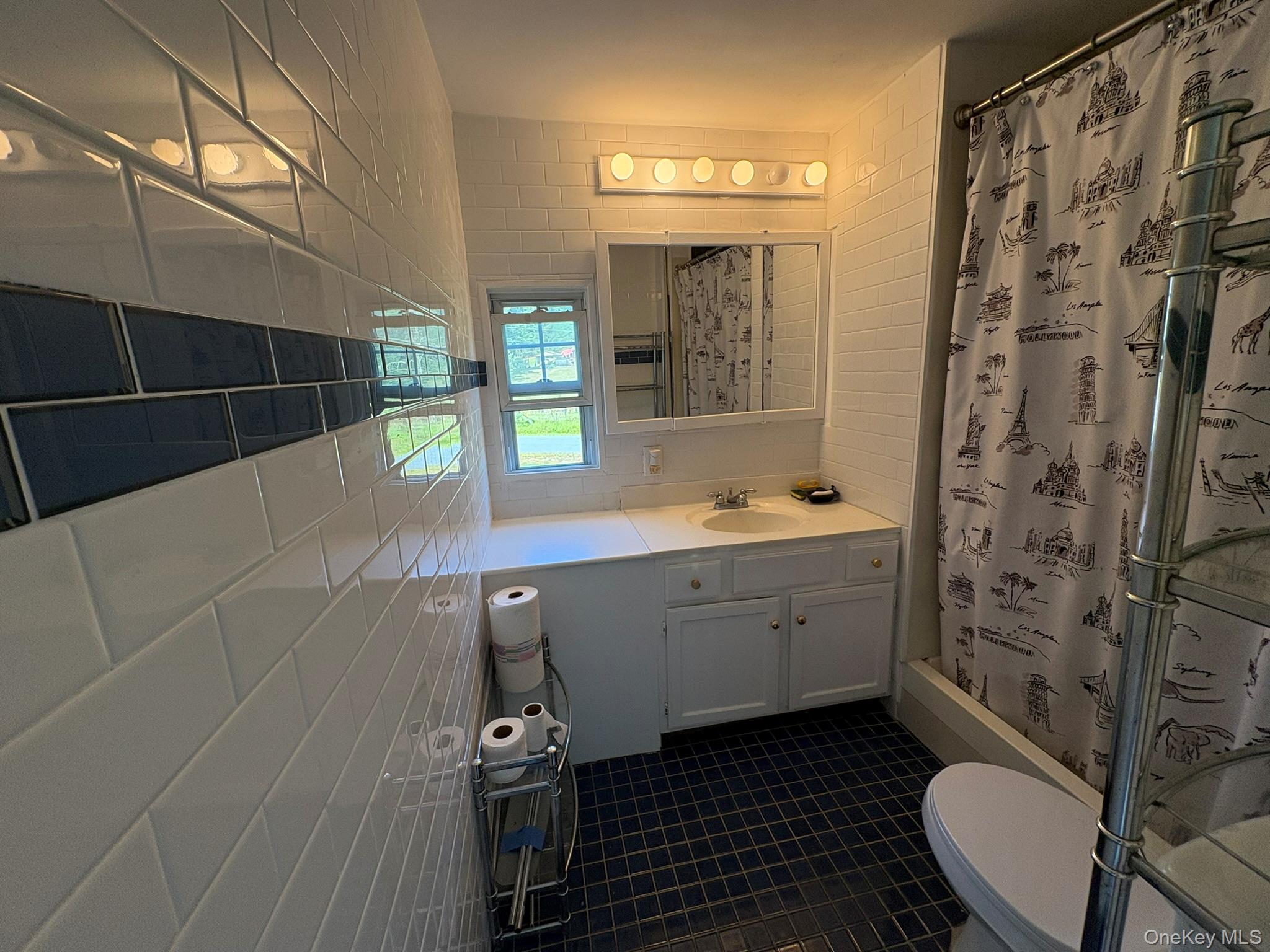 160 Van Tuyl Road, Barryville, NY 12719