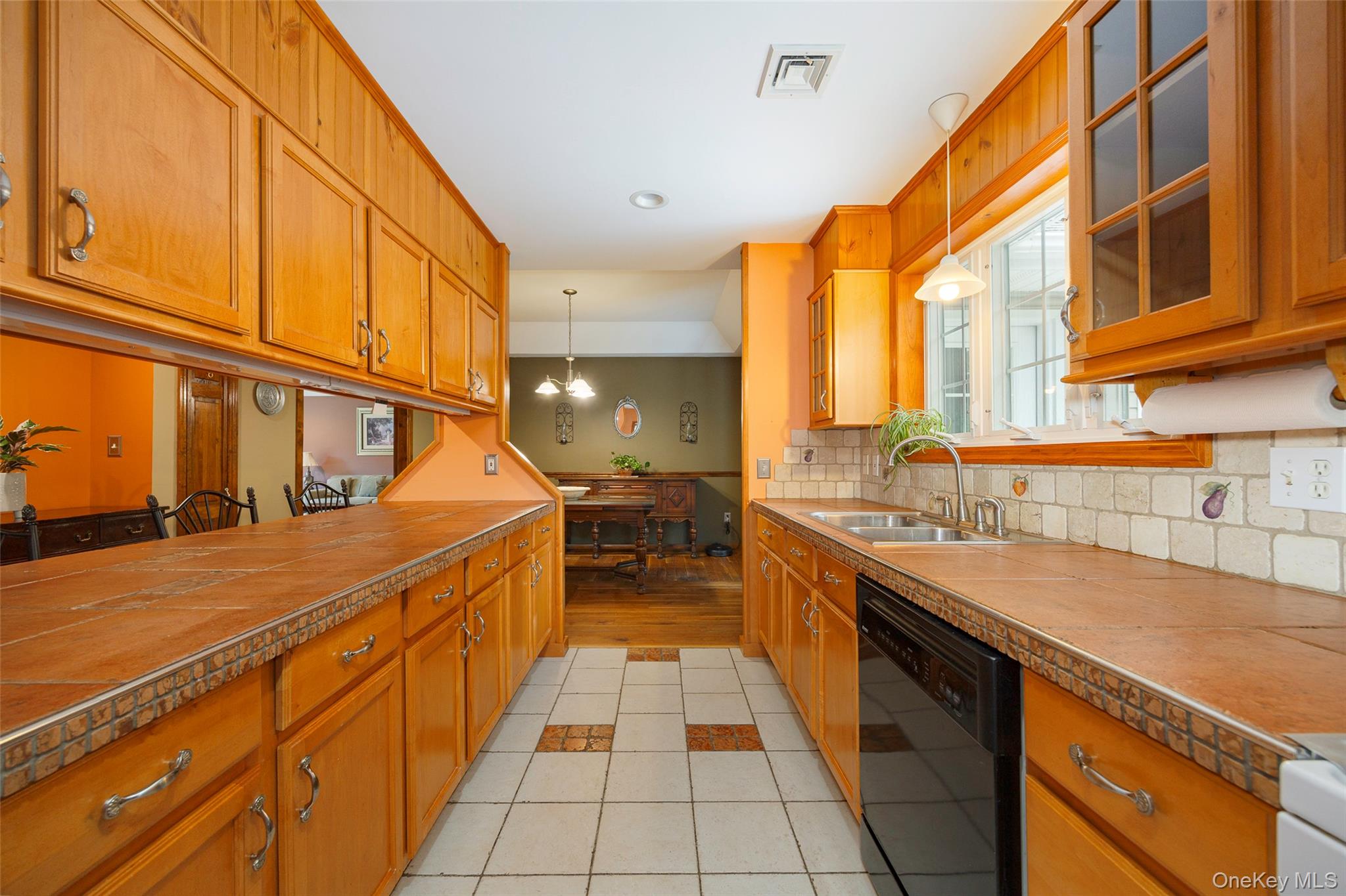 9 Monell Avenue, Poughkeepsie, NY 12603