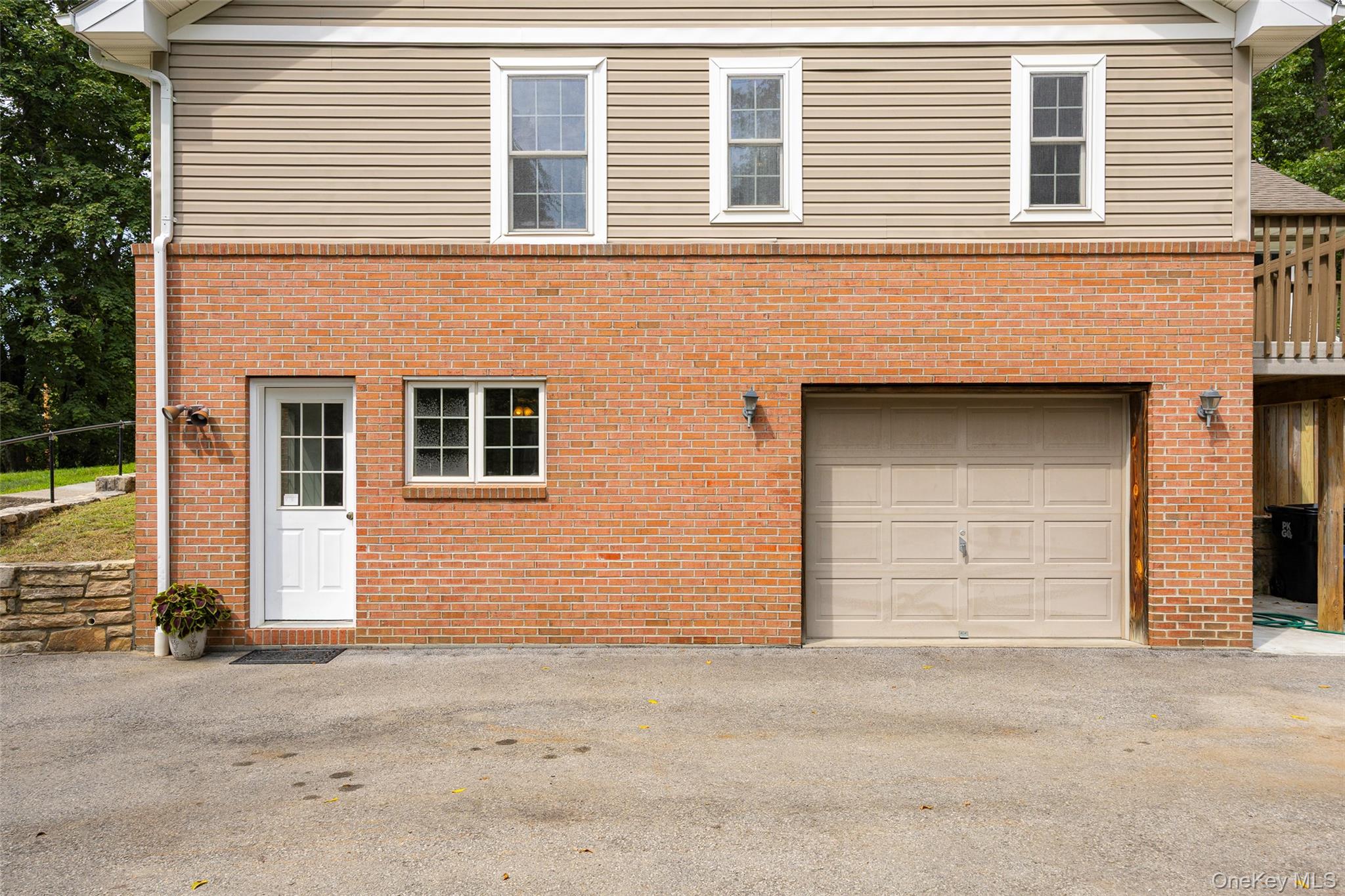 9 Monell Avenue, Poughkeepsie, NY 12603