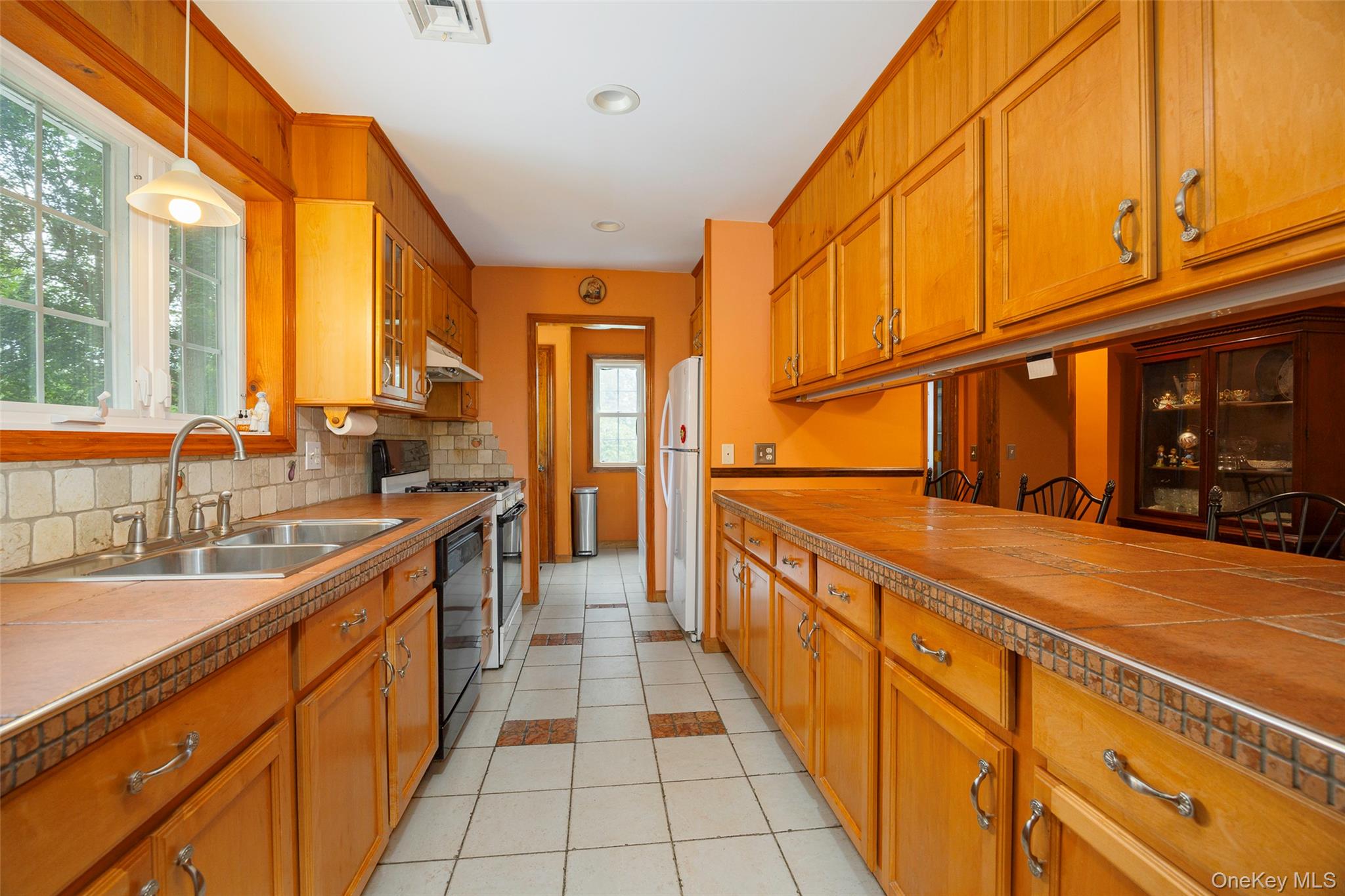 9 Monell Avenue, Poughkeepsie, NY 12603