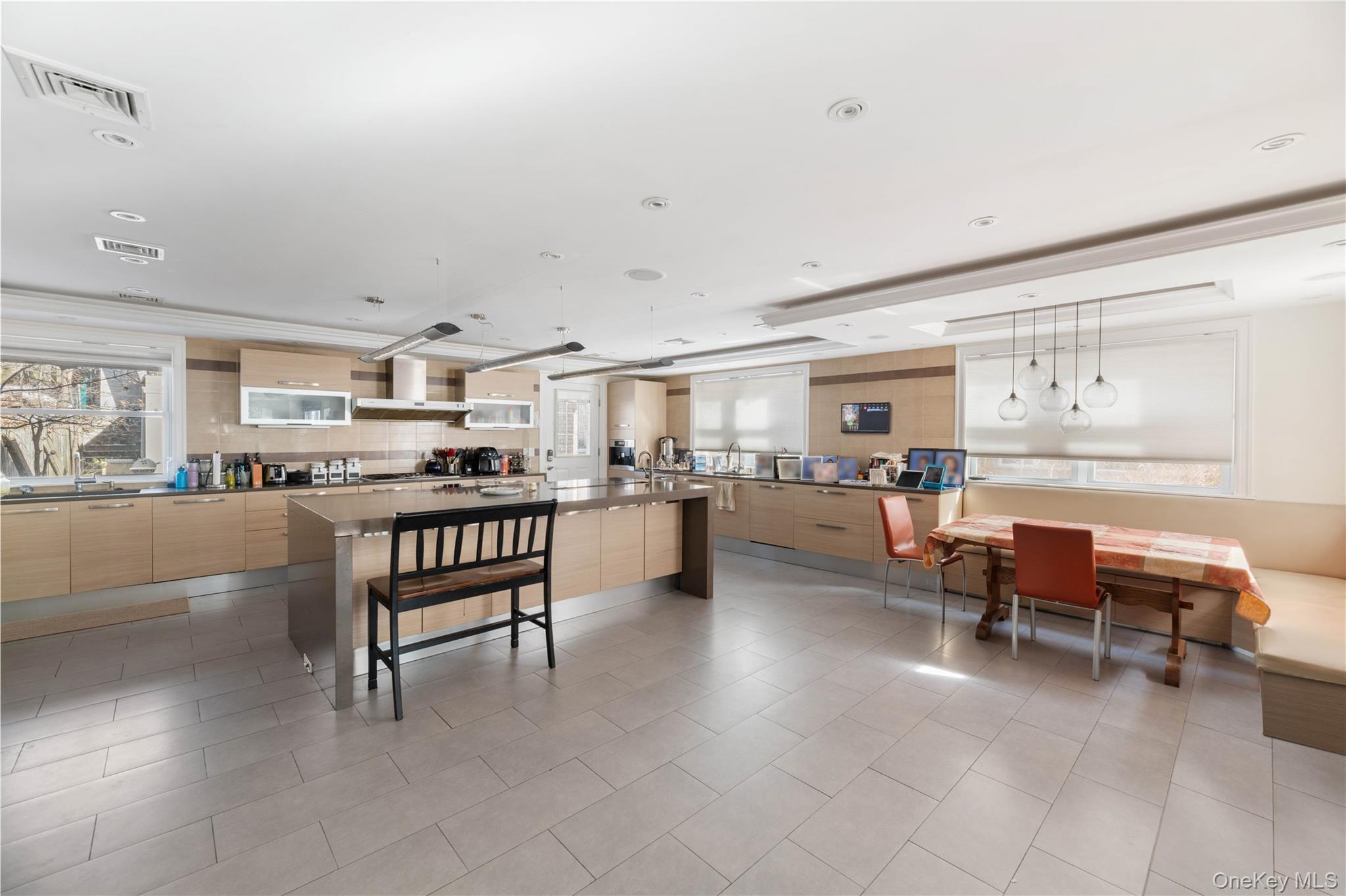 351 W 262nd Street, Bronx, NY 10471