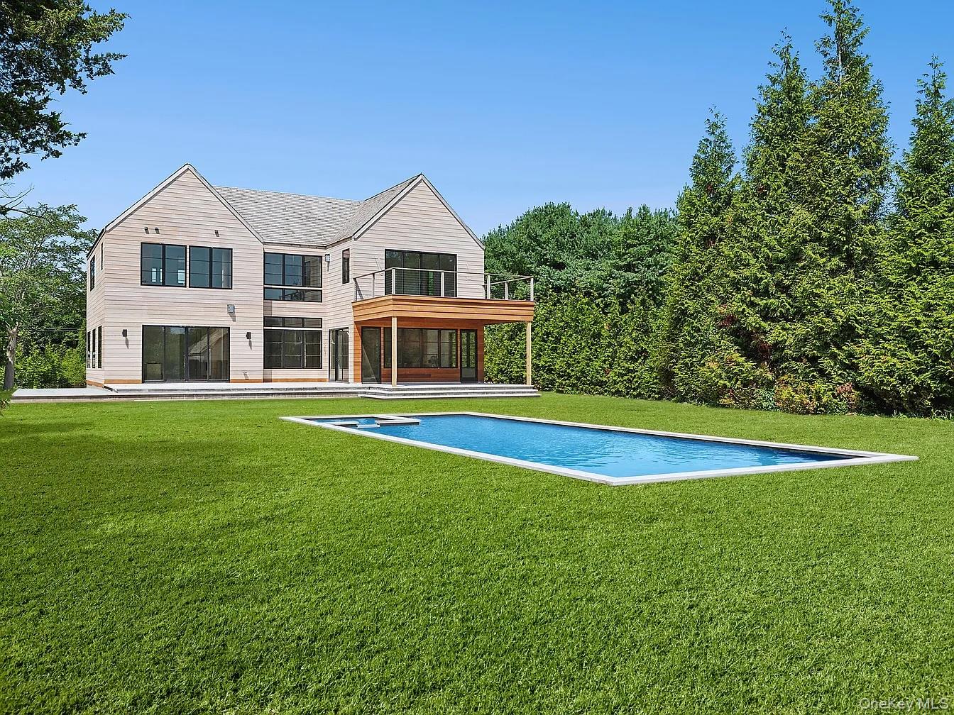 50 Tuckahoe Lane, Southampton, NY 11968