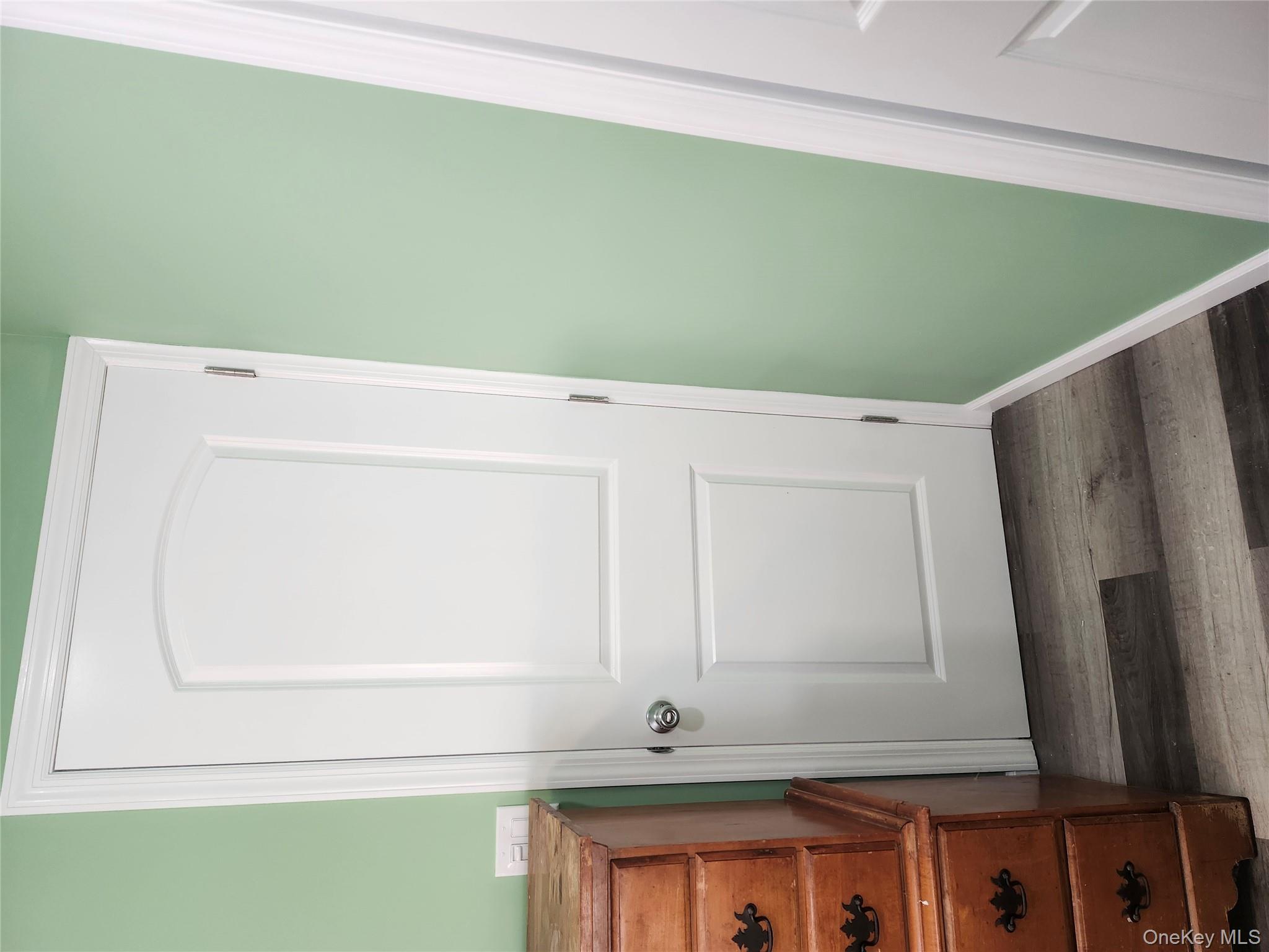 3 Brook Lane, Levittown, NY 11756