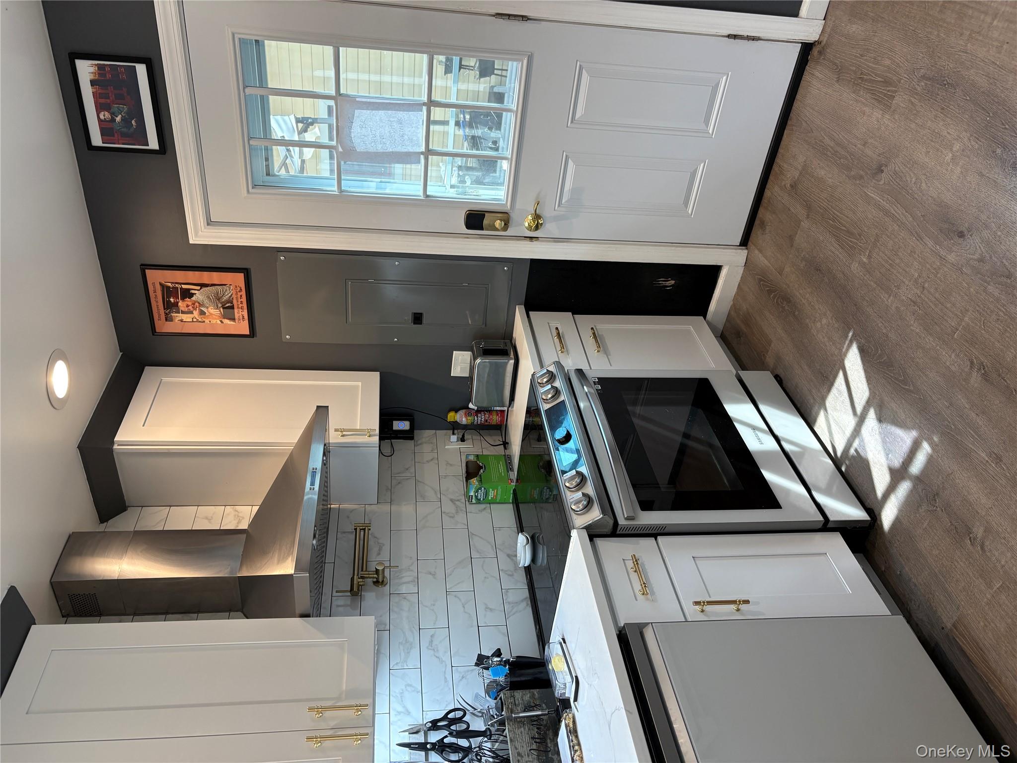 3 Brook Lane, Levittown, NY 11756