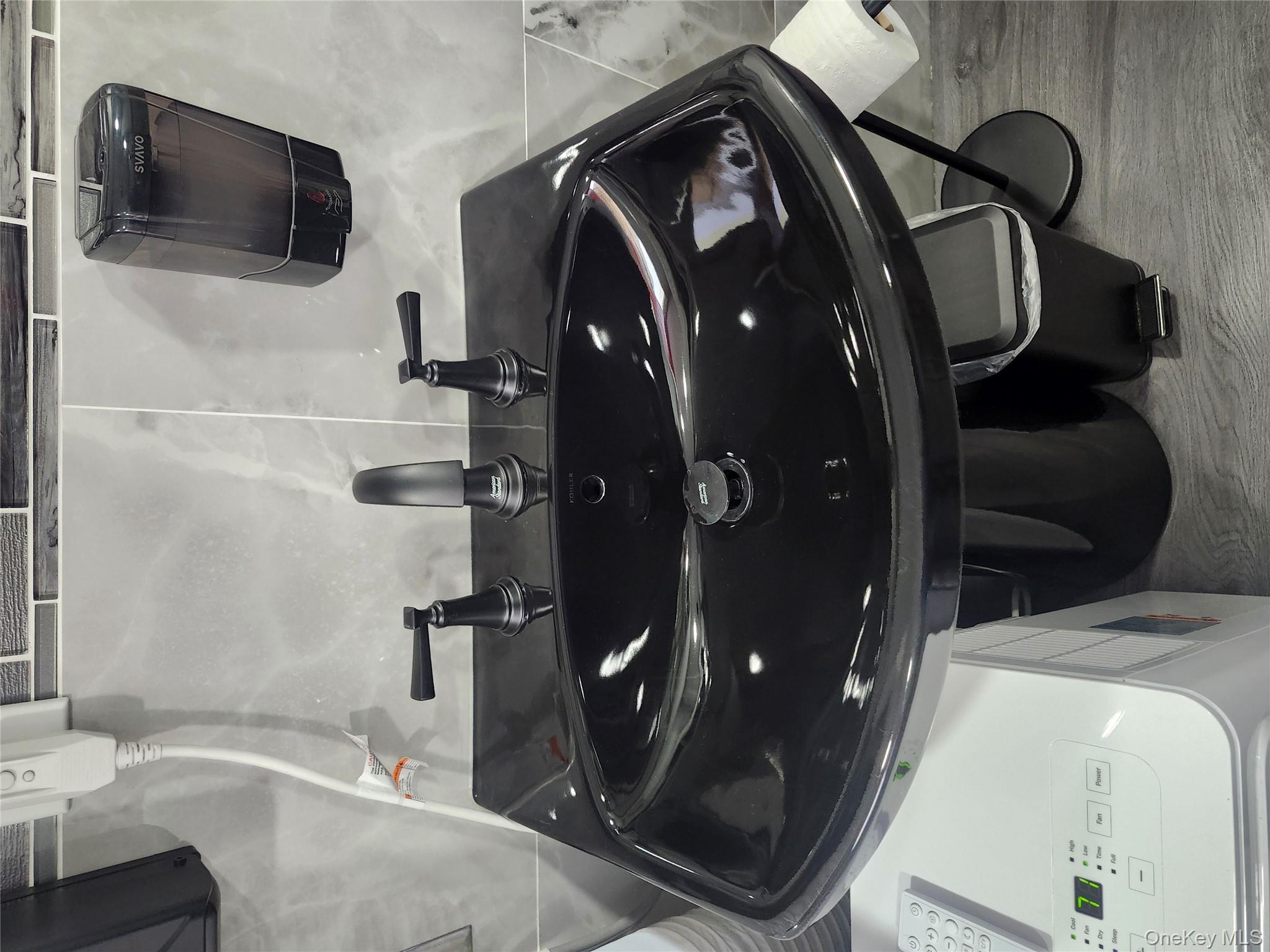 3 Brook Lane, Levittown, NY 11756