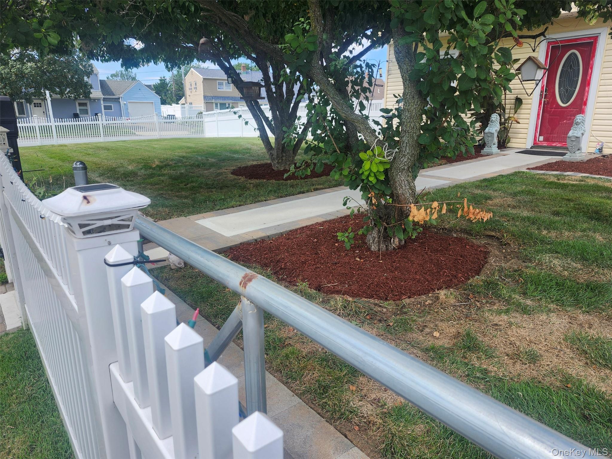 3 Brook Lane, Levittown, NY 11756