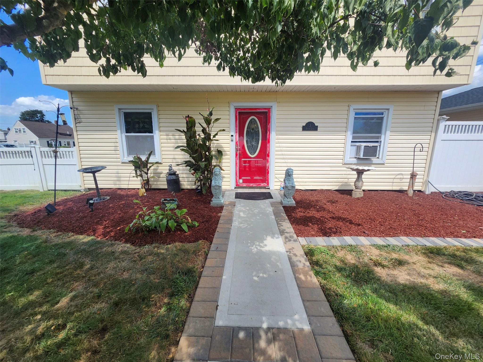 3 Brook Lane, Levittown, NY 11756