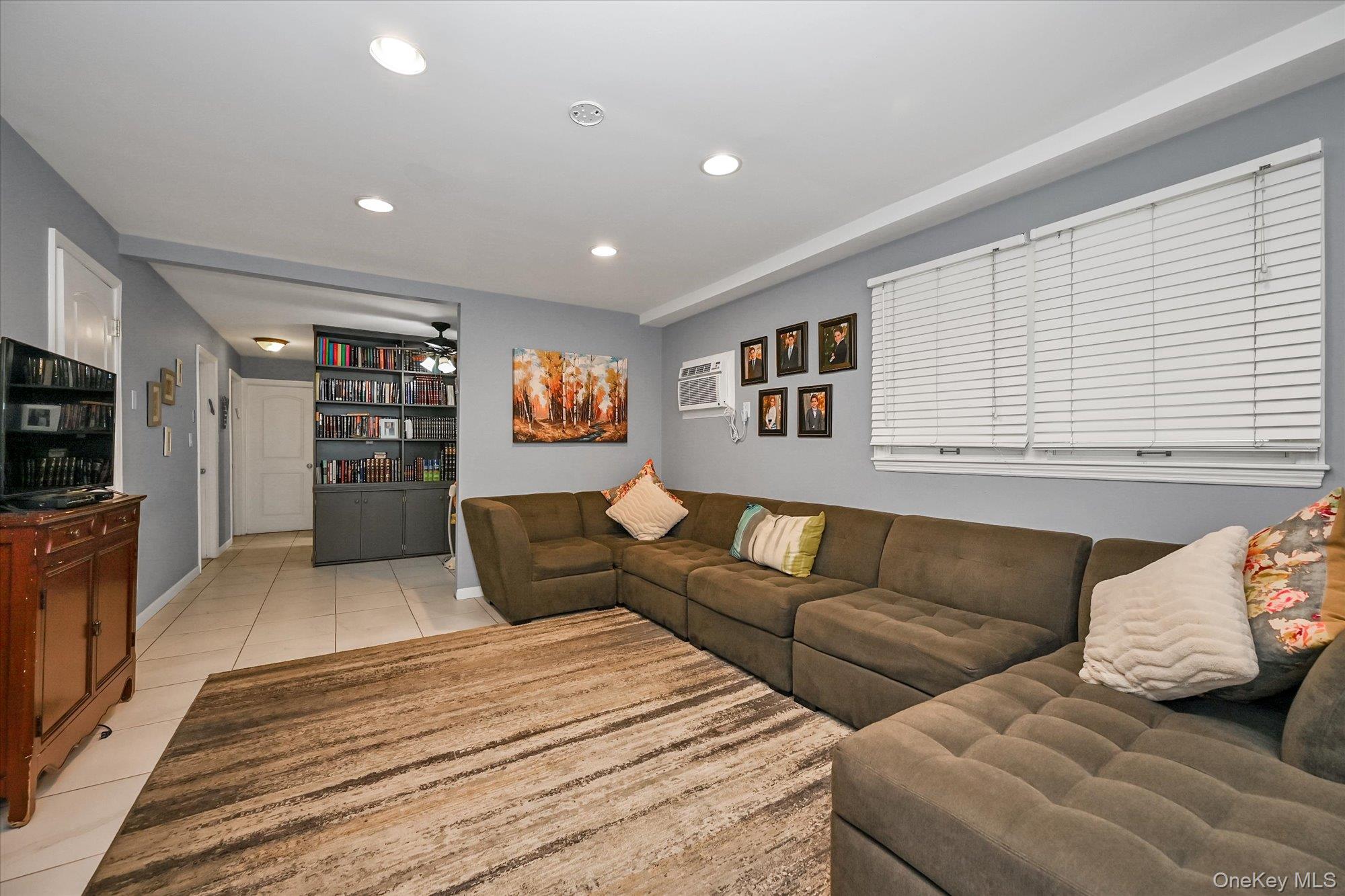 505 Hicksville Road, Far Rockaway, NY 11691