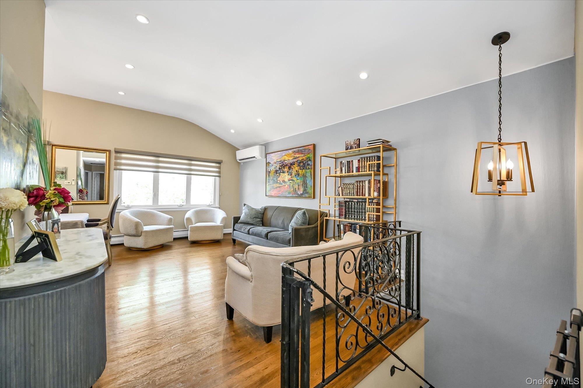 505 Hicksville Road, Far Rockaway, NY 11691