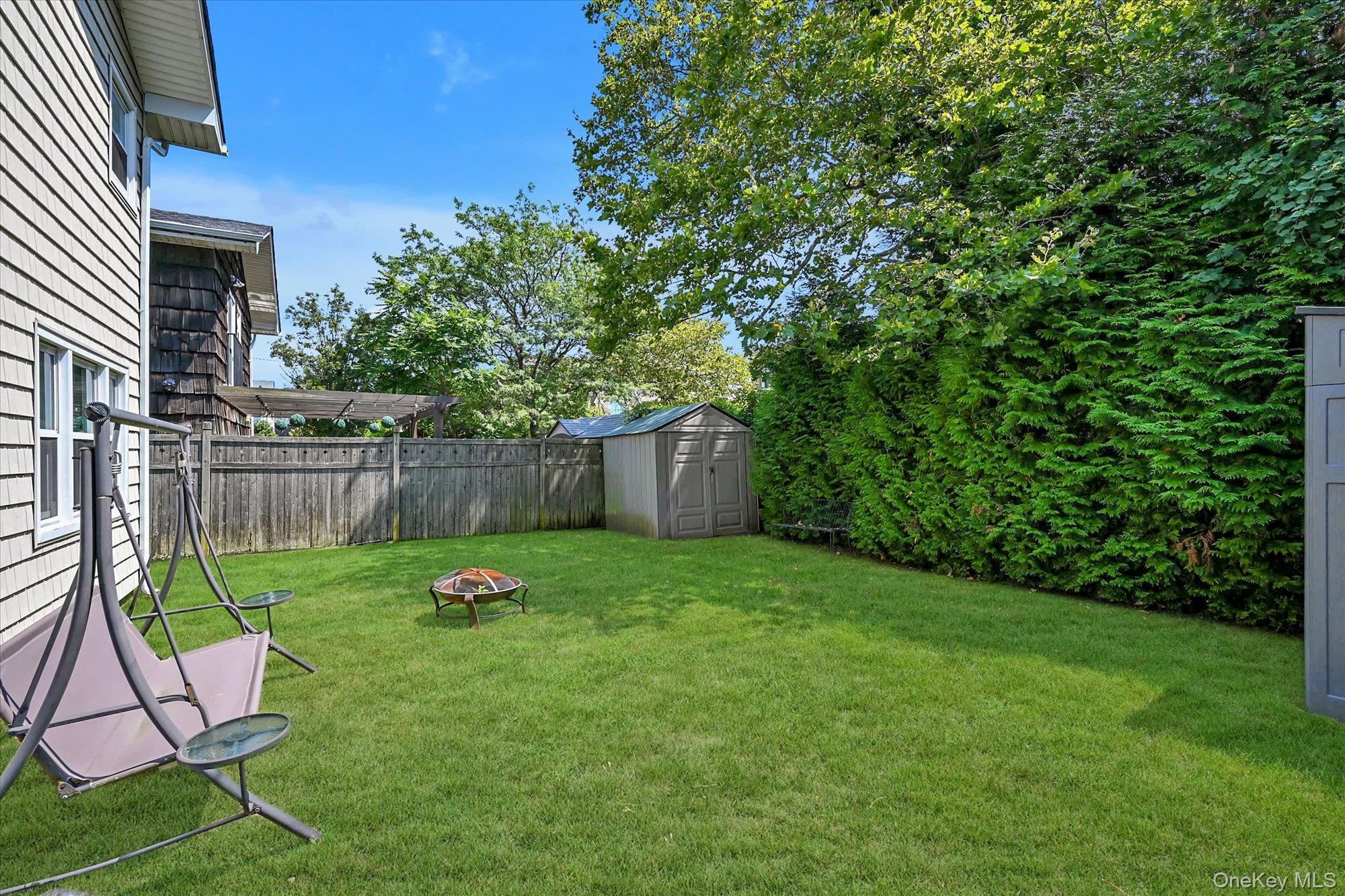 505 Hicksville Road, Far Rockaway, NY 11691