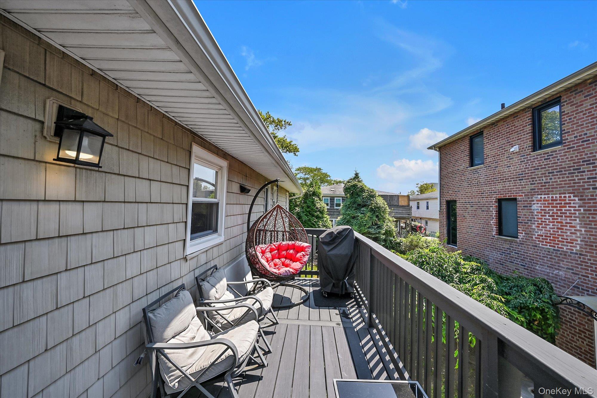 505 Hicksville Road, Far Rockaway, NY 11691