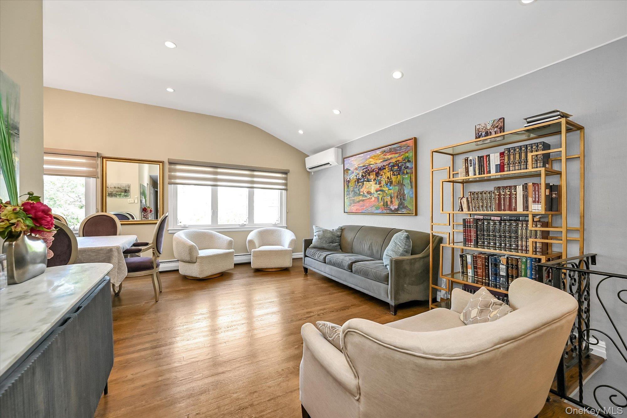 505 Hicksville Road, Far Rockaway, NY 11691