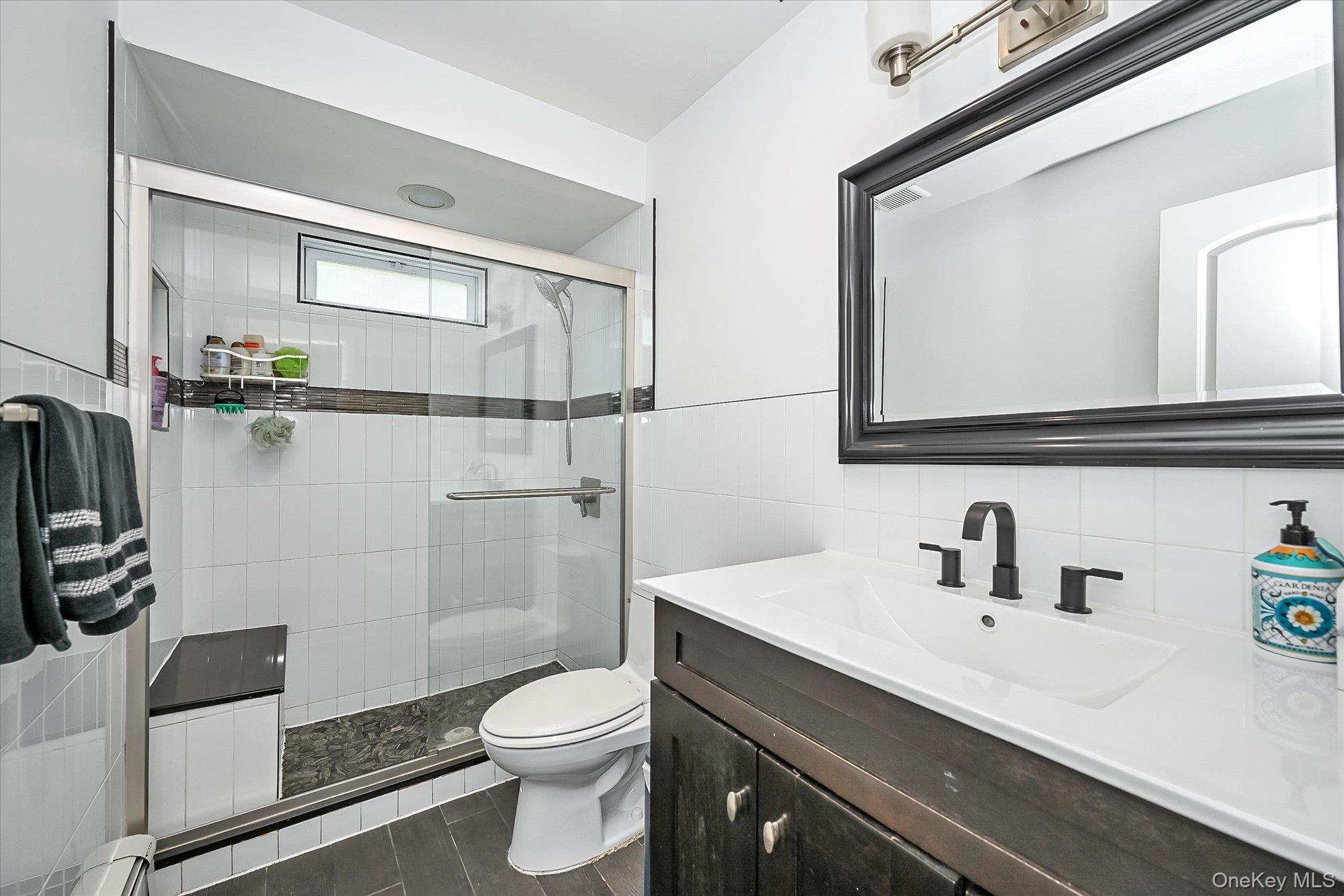 505 Hicksville Road, Far Rockaway, NY 11691