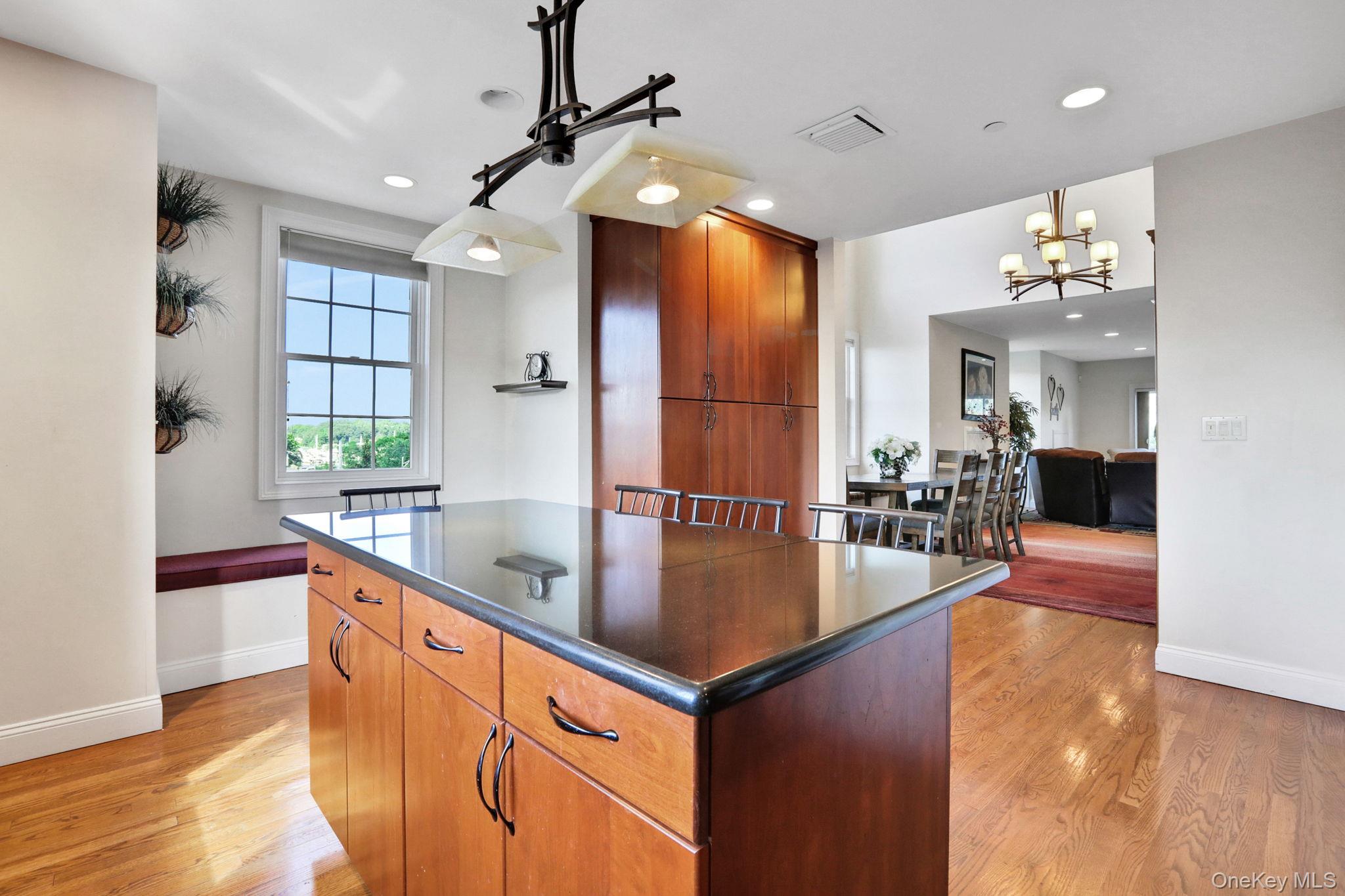 2 Harbor Lane # 301, New Rochelle, NY 10805