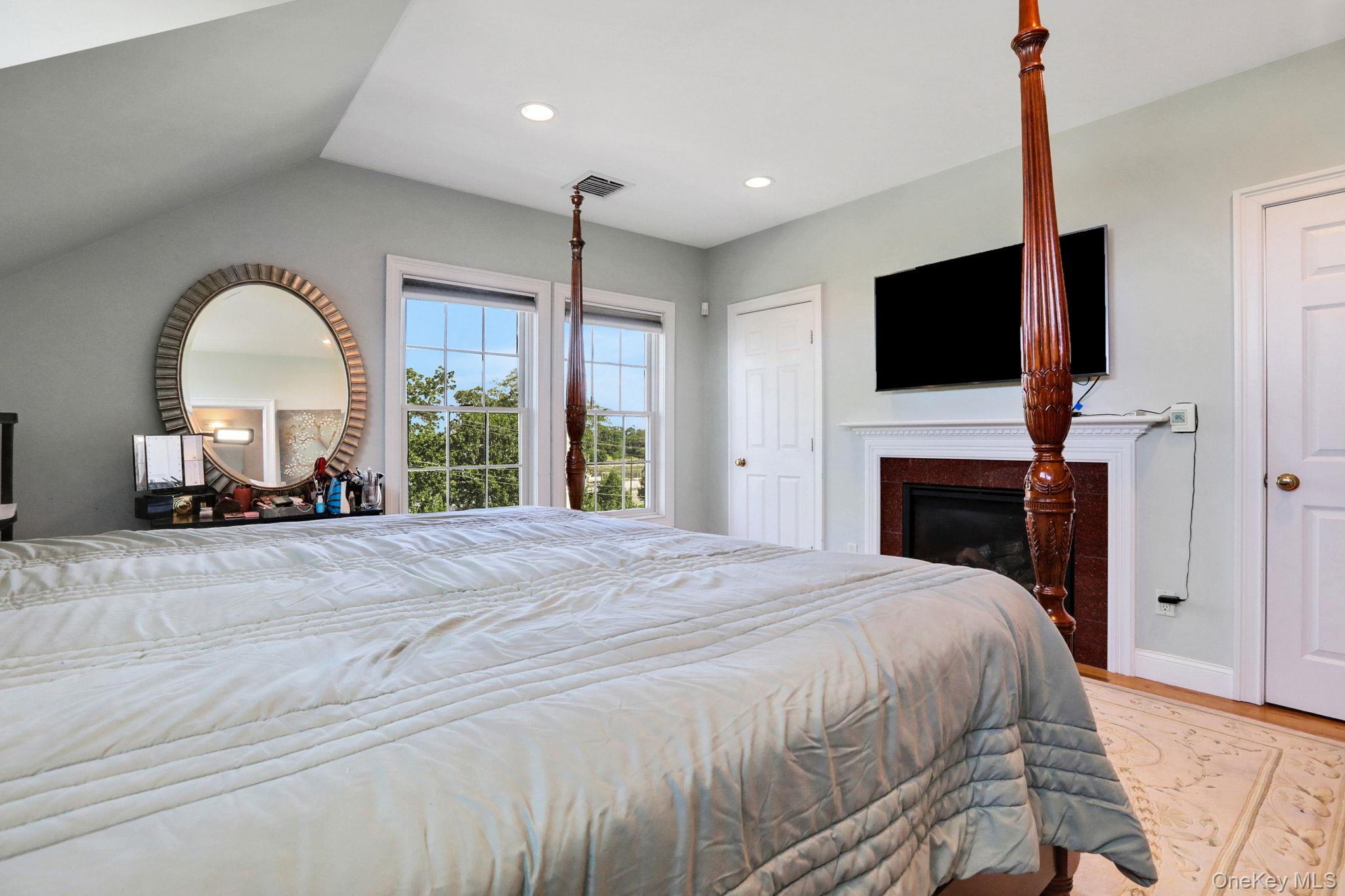 2 Harbor Lane # 301, New Rochelle, NY 10805