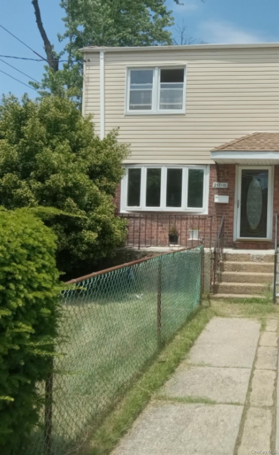 25701 149th Road, Rosedale, NY 11422