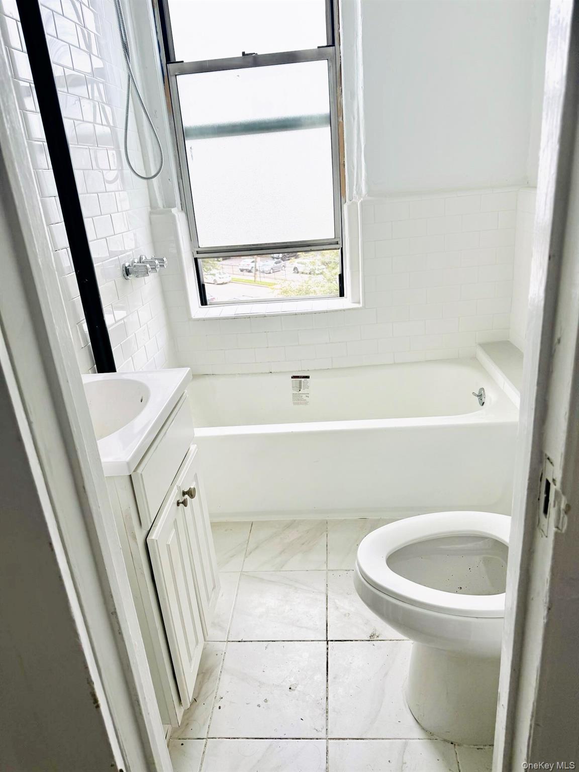 472 Gramatan Avenue # Bldg. 2, Unit K4, Mount Vernon, NY 10552