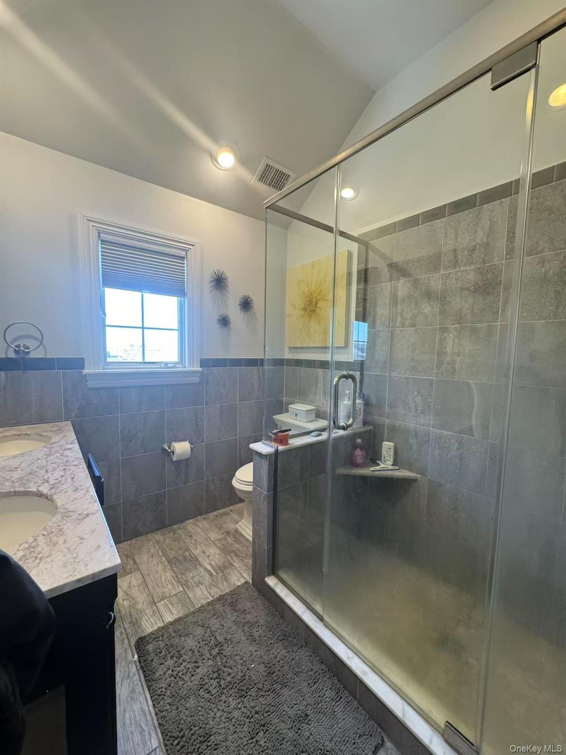 162-11 12nd Ave, Beechhurst, NY 11357