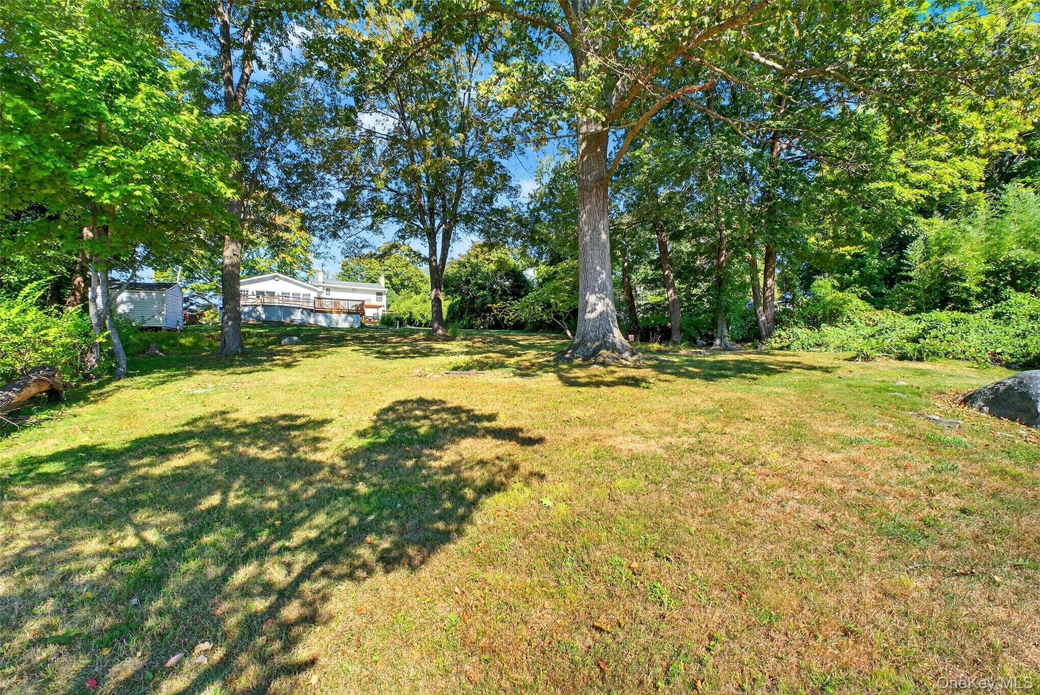 25 Fairview Road, Mahopac, NY 10541